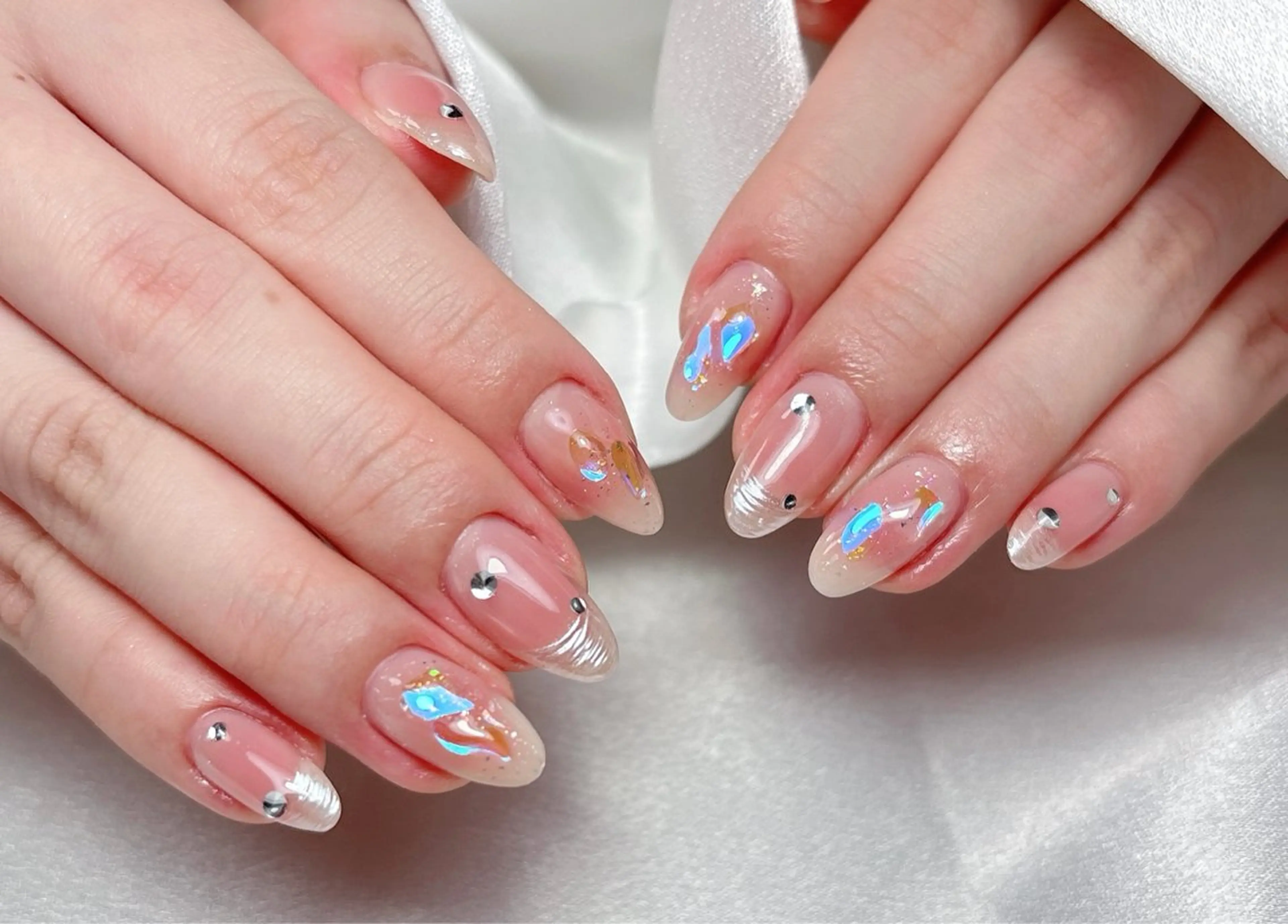 ネイル ハンドネイル ネイルサロン Auraのネイルデザイン