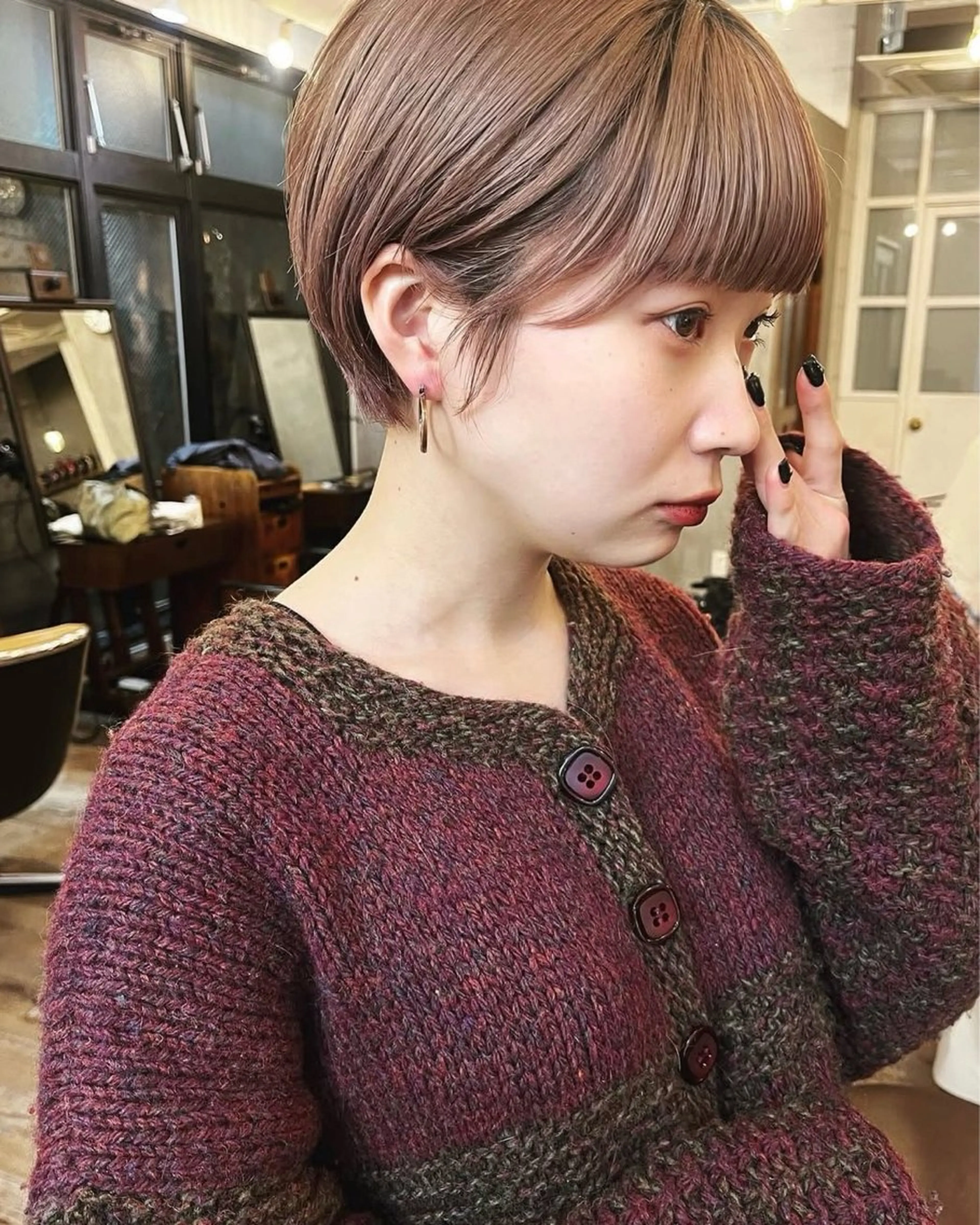 ショート レイヤーカット 🫧kotoneのヘアスタイル