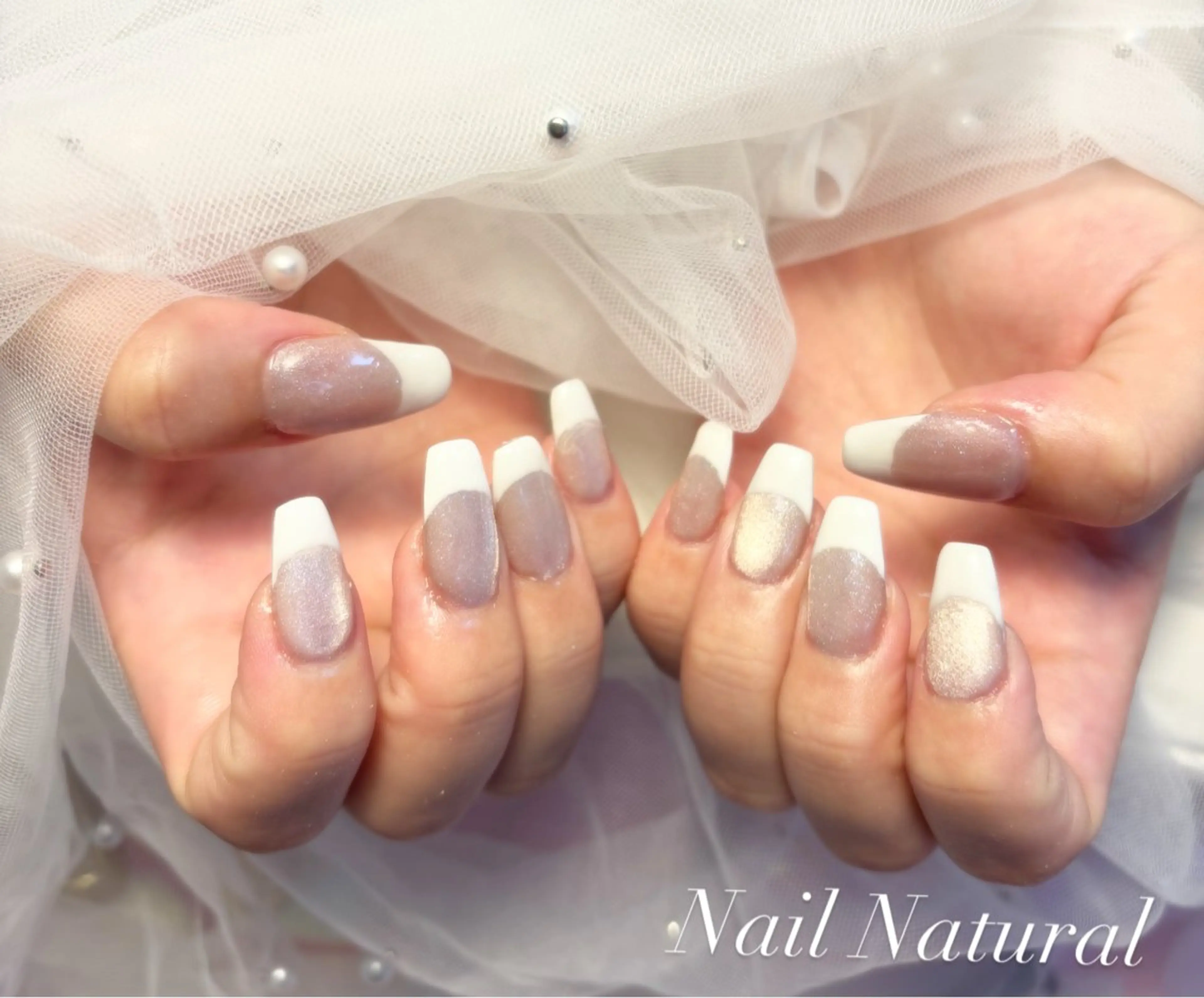ネイル フラッシュネイル フットネイル フレンチネイル ジェルネイル ガラスフレンチ ハンドネイル Nail salon Natulalのネイルデザイン