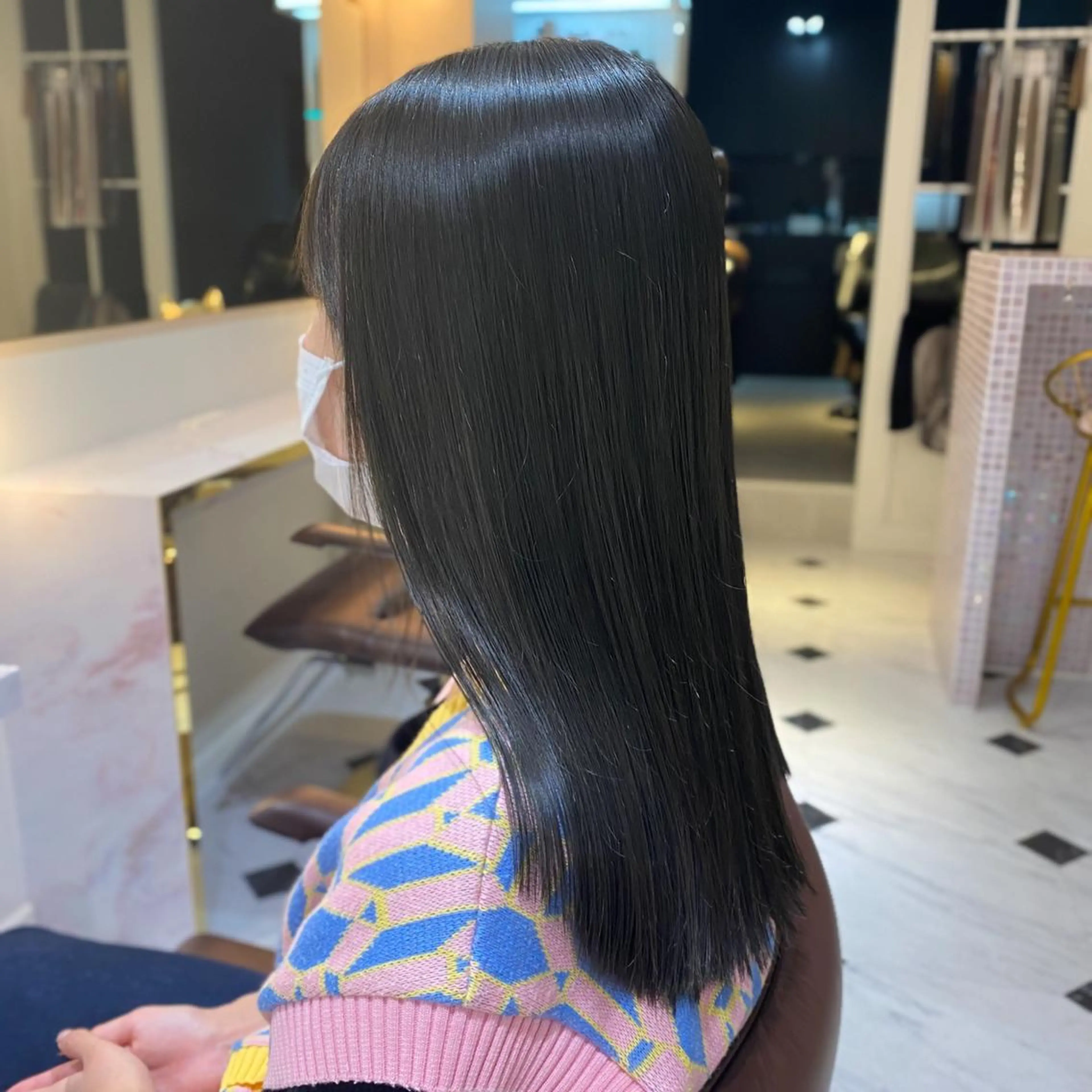 セミロング カラー ヘアカラー トリートメント ekolu北梅田店所属・梅田中崎町髪質改善 /オキヒロト/エコルのヘアスタイル