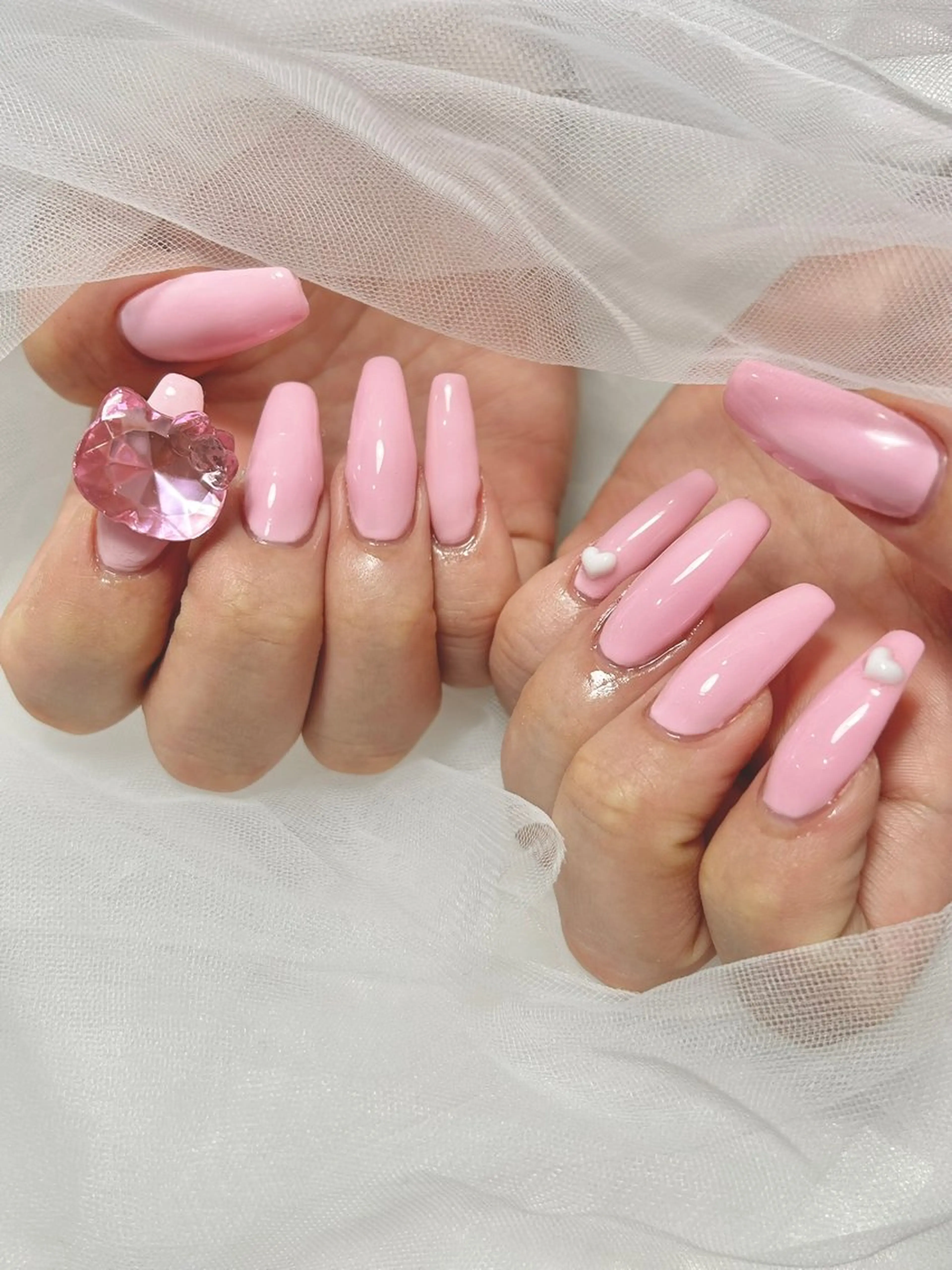 ネイル ハンドネイル EmaNail 🧸Momokaのネイルデザイン