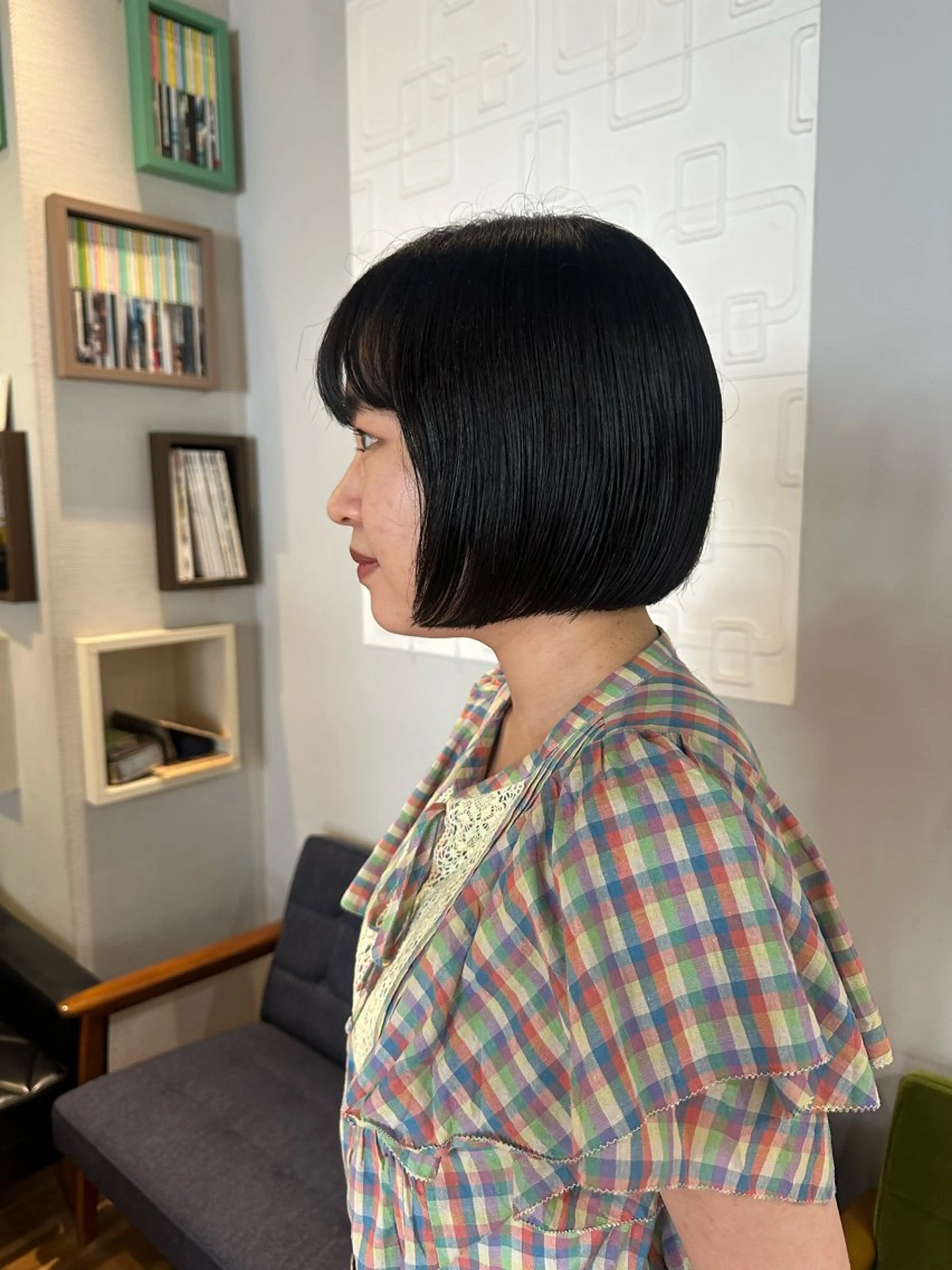 ショート カラー カット ヘアカラー トリートメント 塩澤 榛奈のヘアスタイル