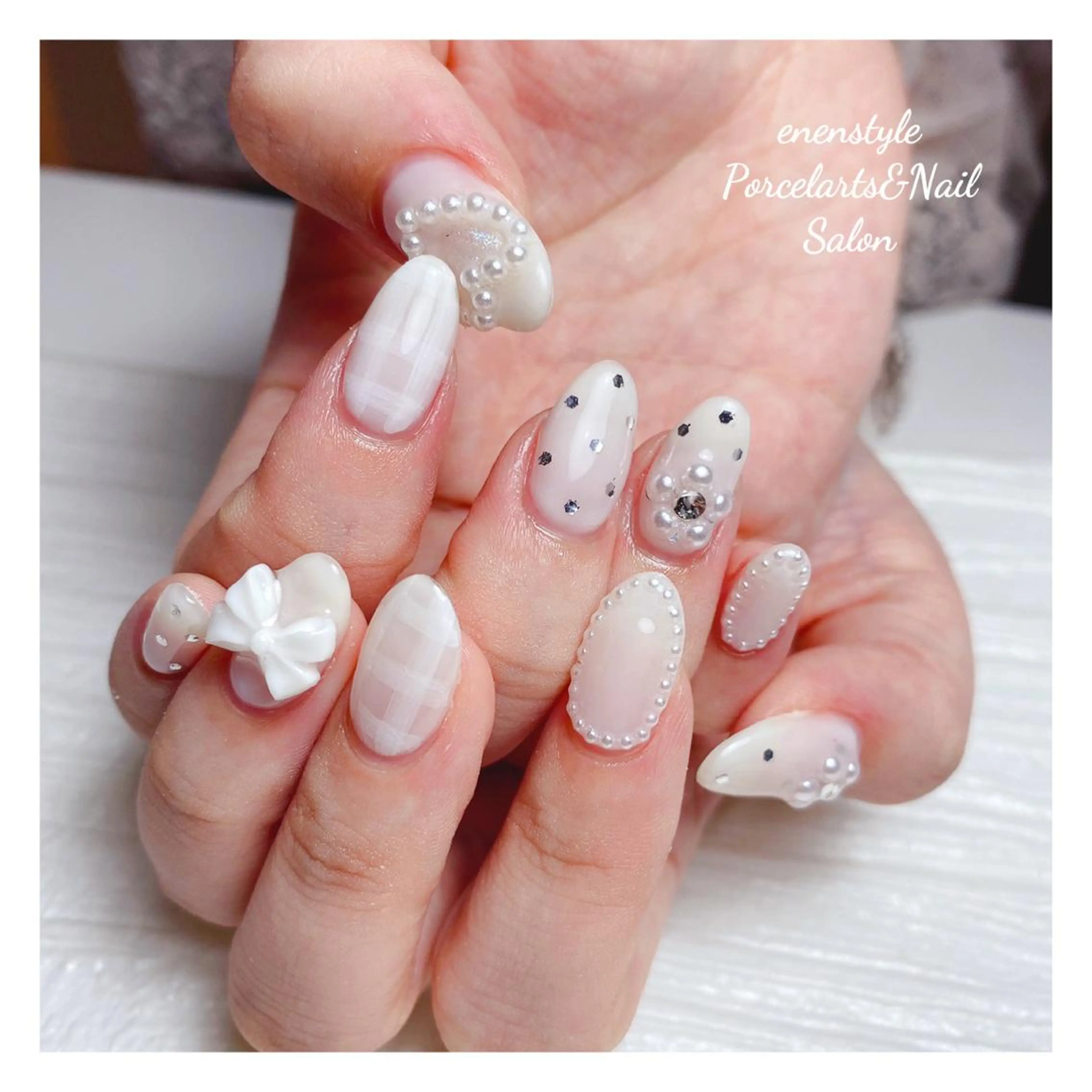 ミディアム ネイル 👑enen style👑のネイルデザイン