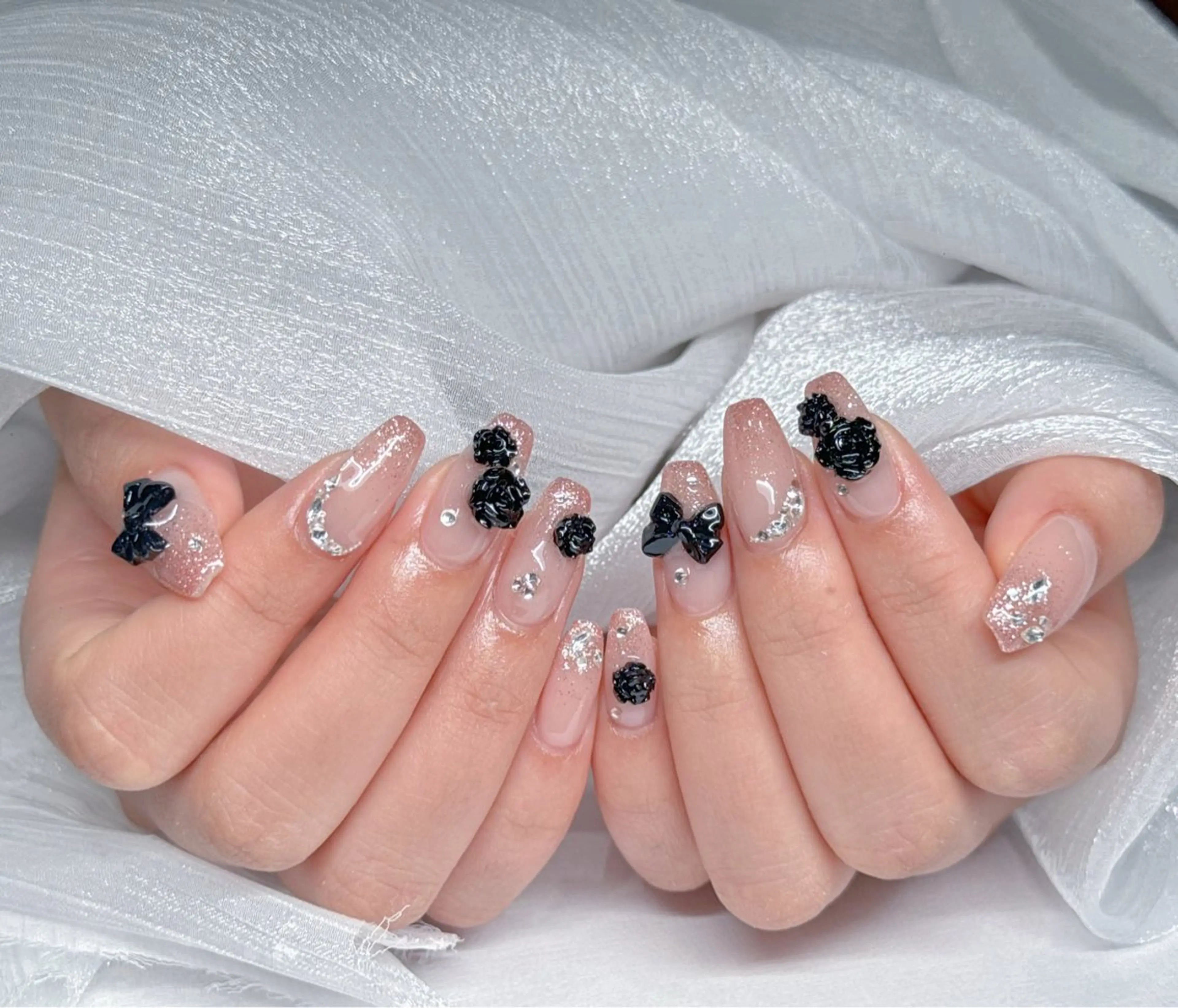 ネイル ハート ニュアンスネイル ワンカラーネイル シンプルネイル バレンタイン ハンドネイル MILO 168 池袋のネイルデザイン