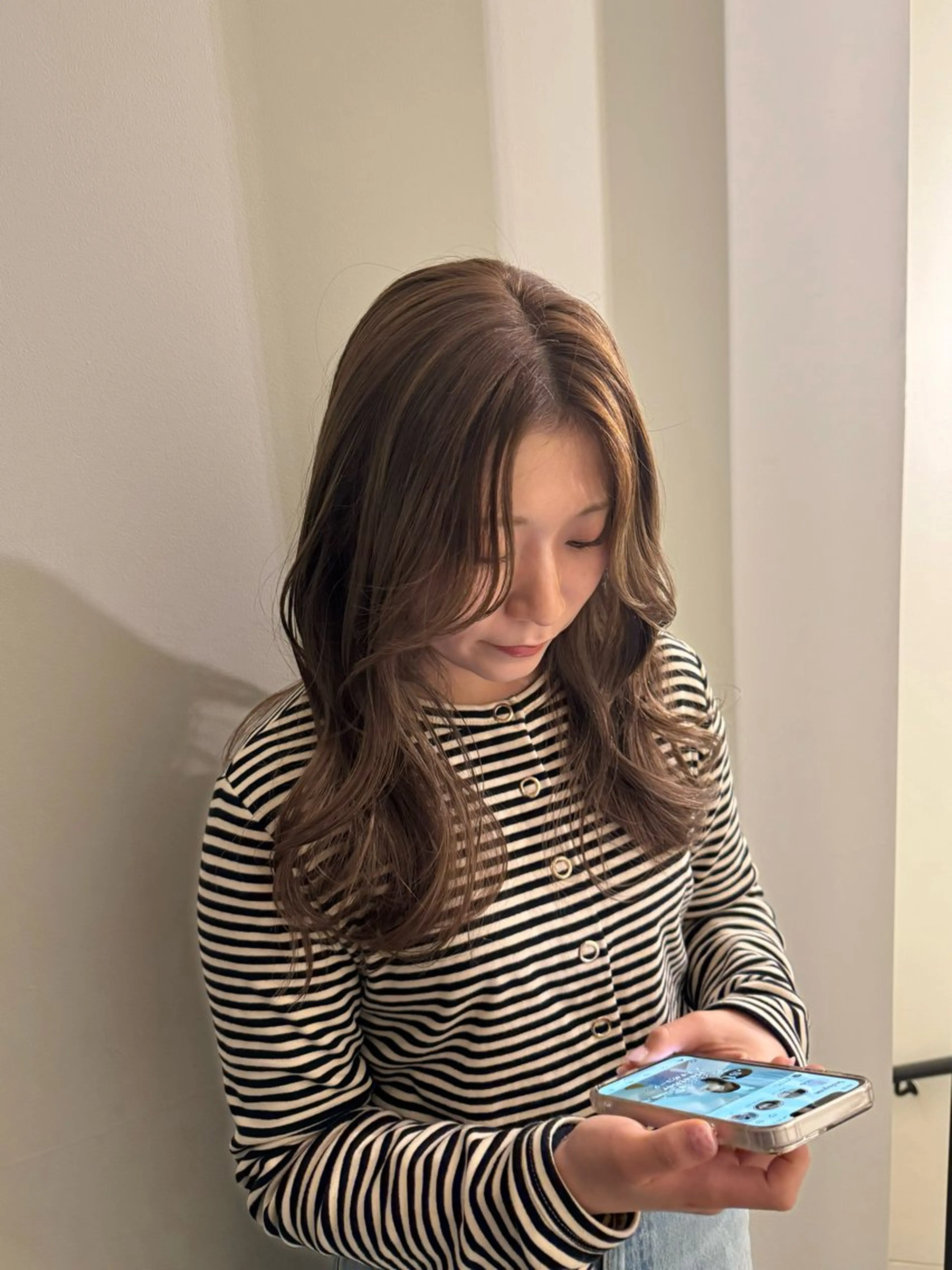 ロング カラー ヘアカラー 内沼 恵留菜のヘアスタイル