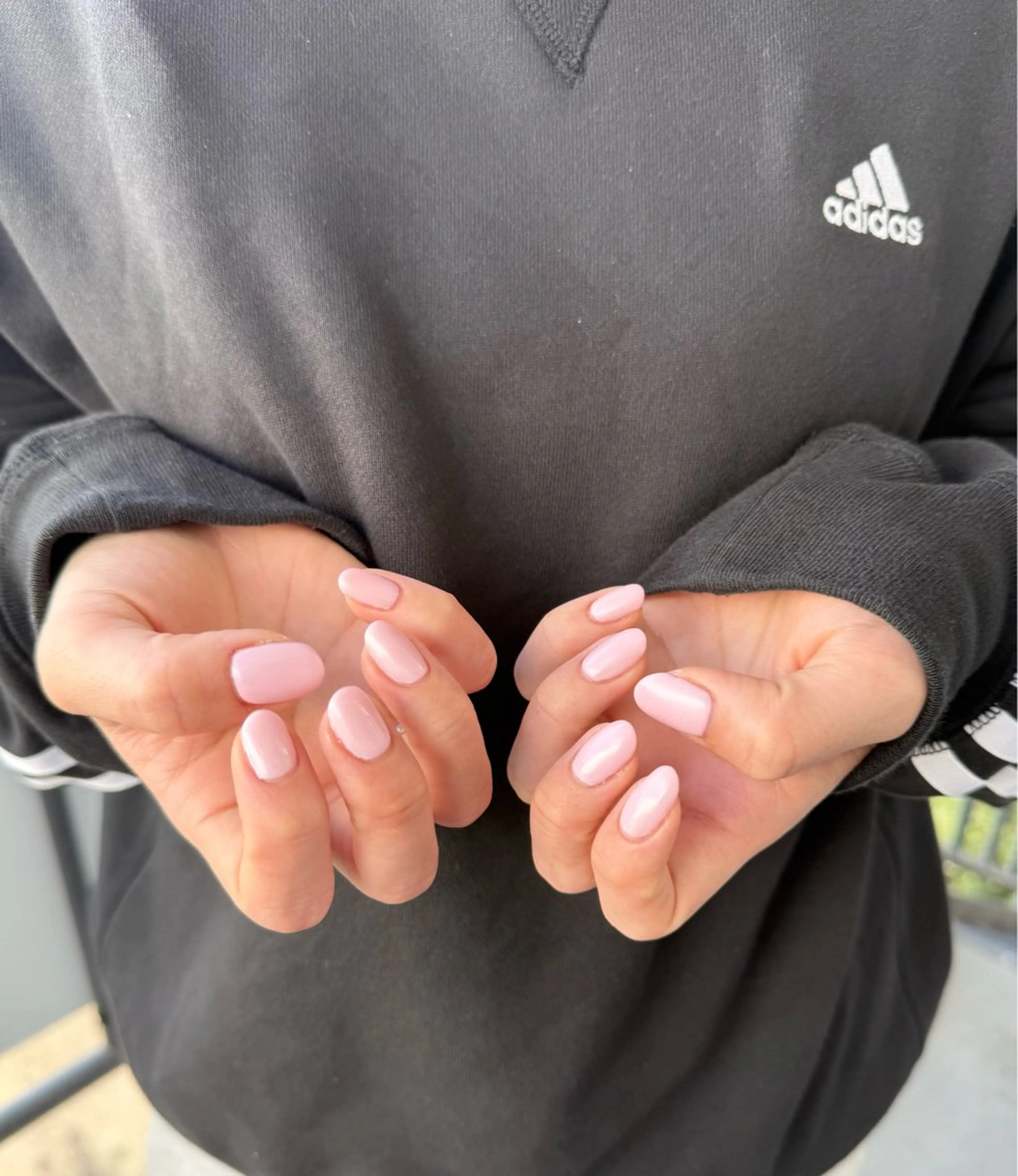 ネイル ワンカラーネイル 新山 愛依菜のネイルデザイン