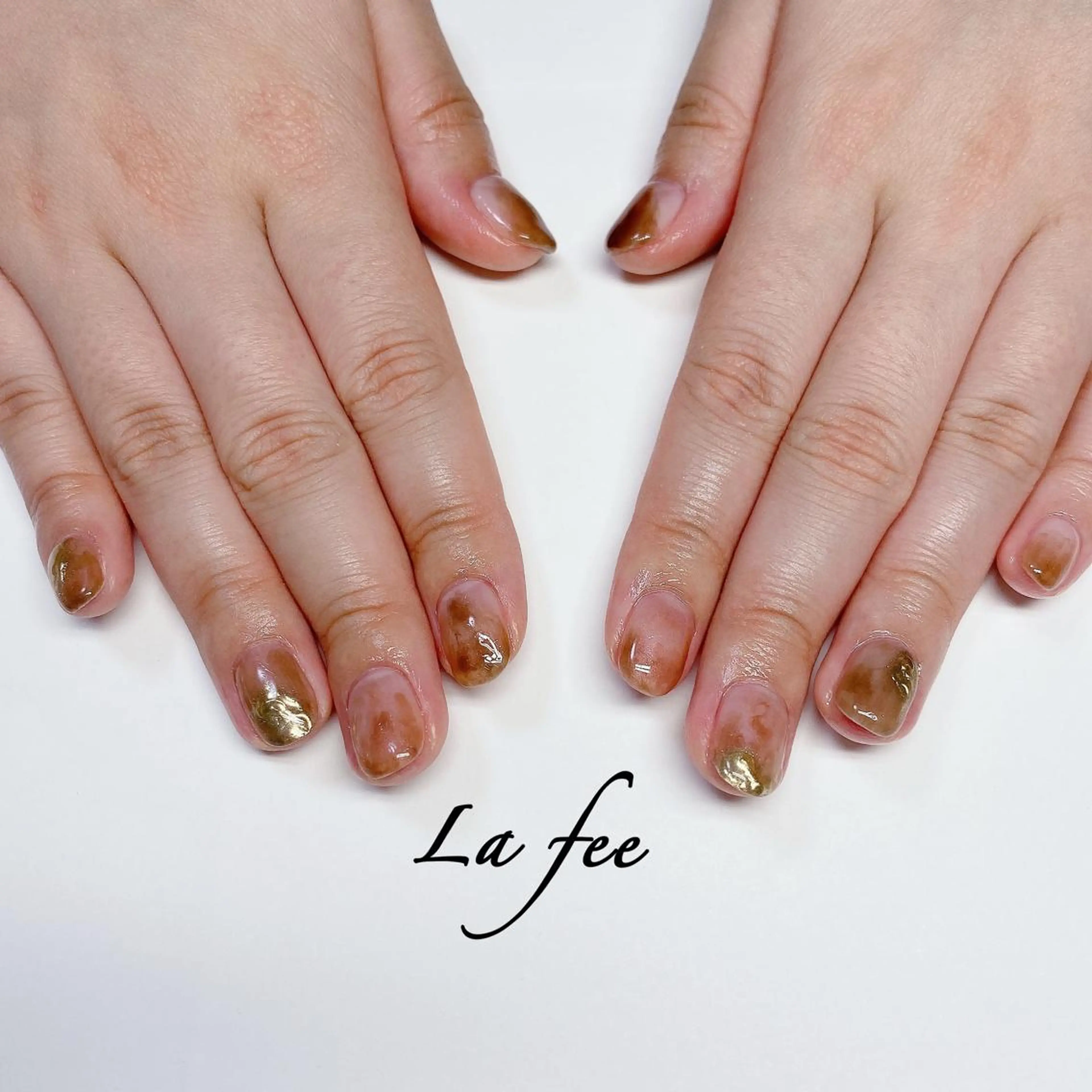 ネイル ミラーネイル ニュアンスネイル La feeのネイルデザイン