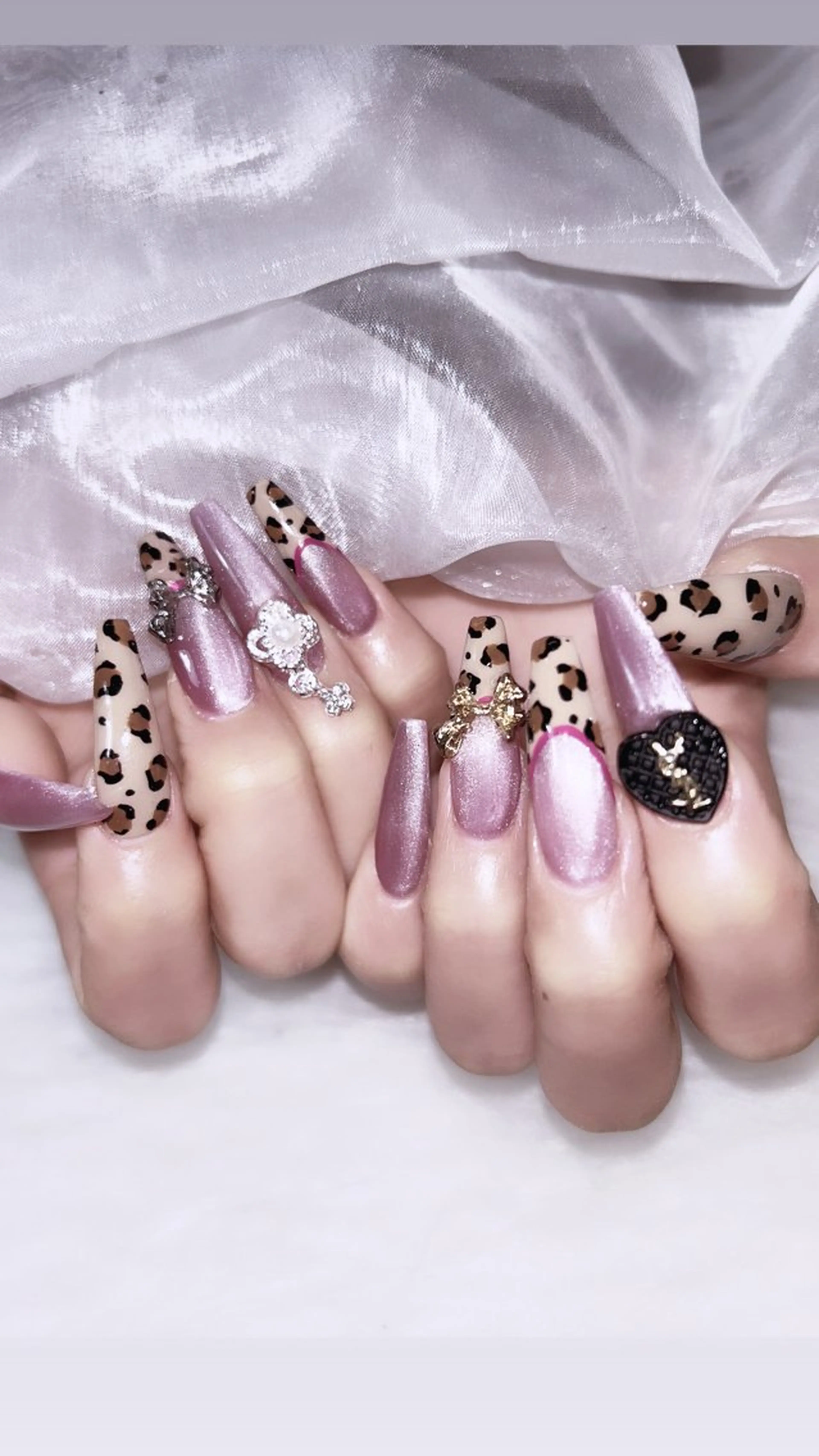 ネイル 高草木 桃香のネイルデザイン