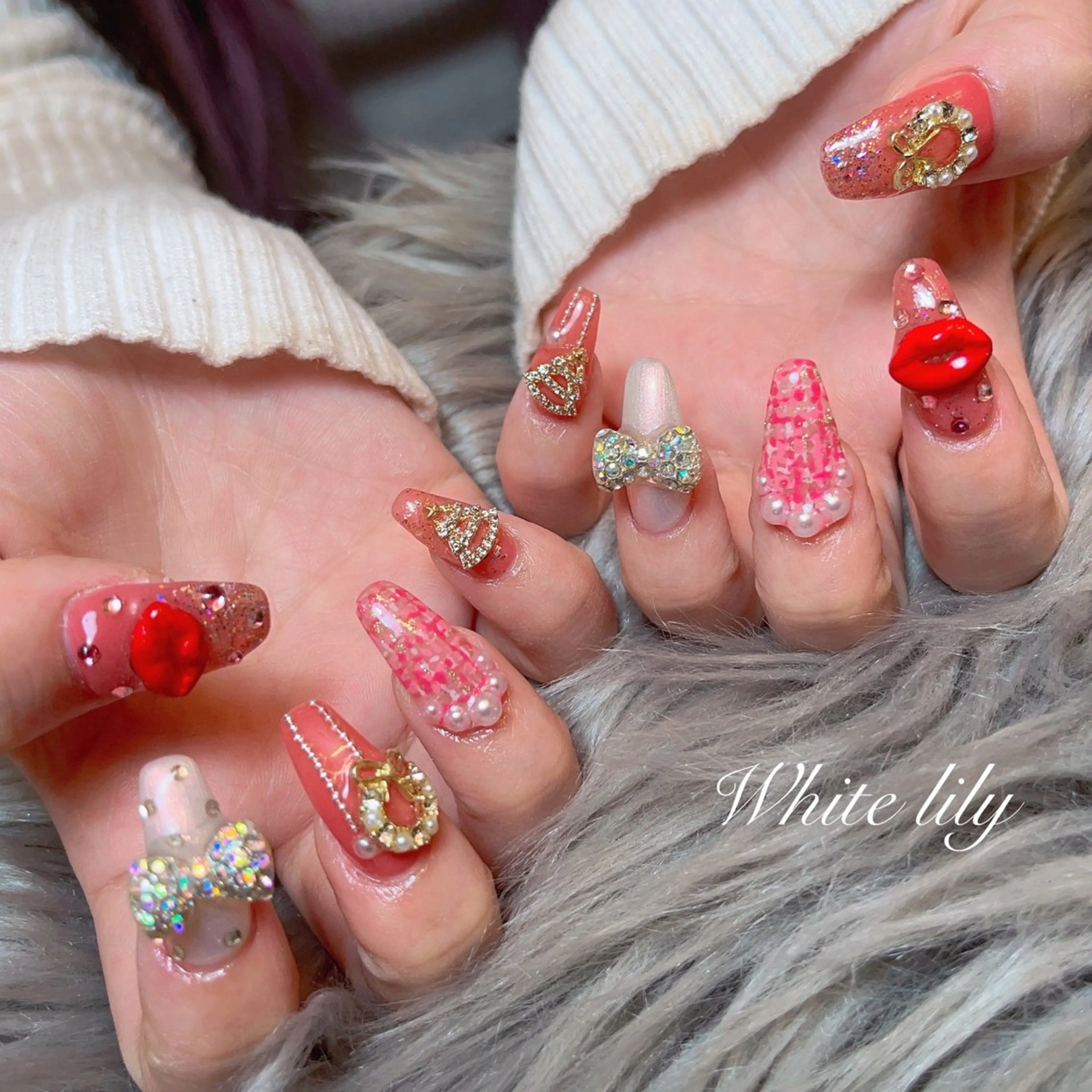 ネイル ハンドネイル White lily所属・牧田 雅世のネイルデザイン