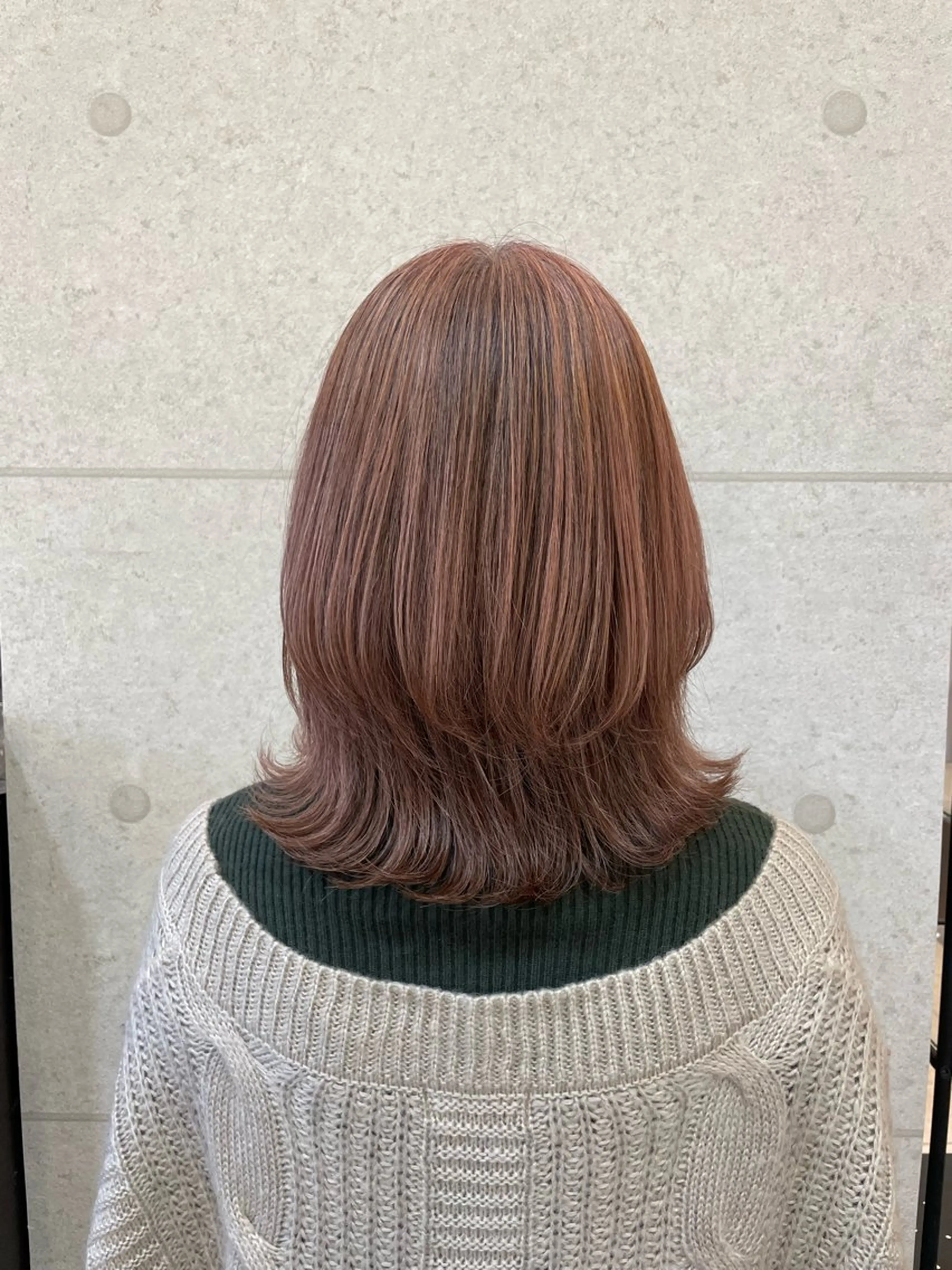 ミディアム くびれヘア ウルフカット 吹上 夏海のヘアスタイル