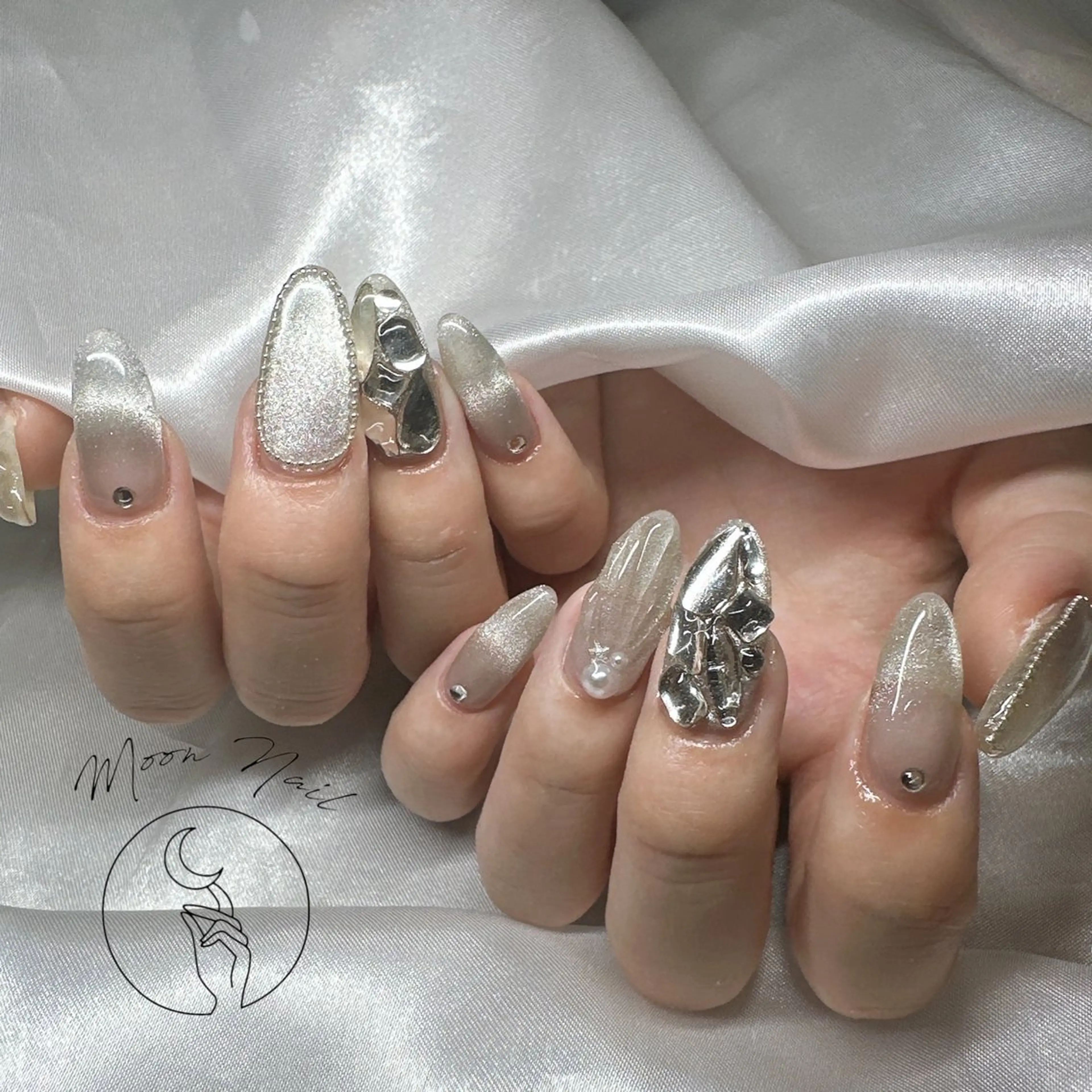 ネイル Moon  Nail /栄　大須のネイルデザイン