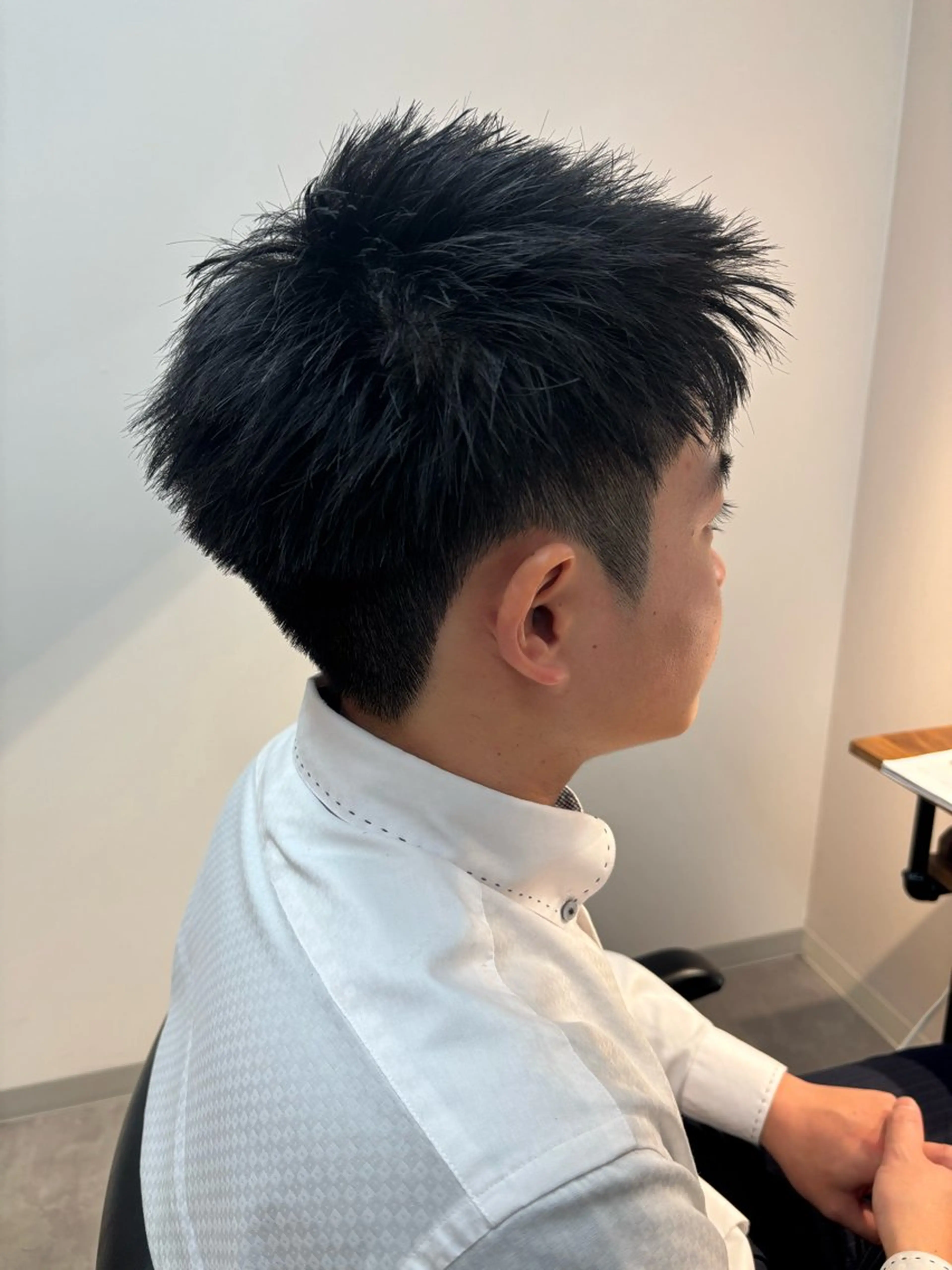 メンズ アップバング ビジネス ツーブロック カット 保立/フェザーパーマ /メンズカット千葉のヘアスタイル