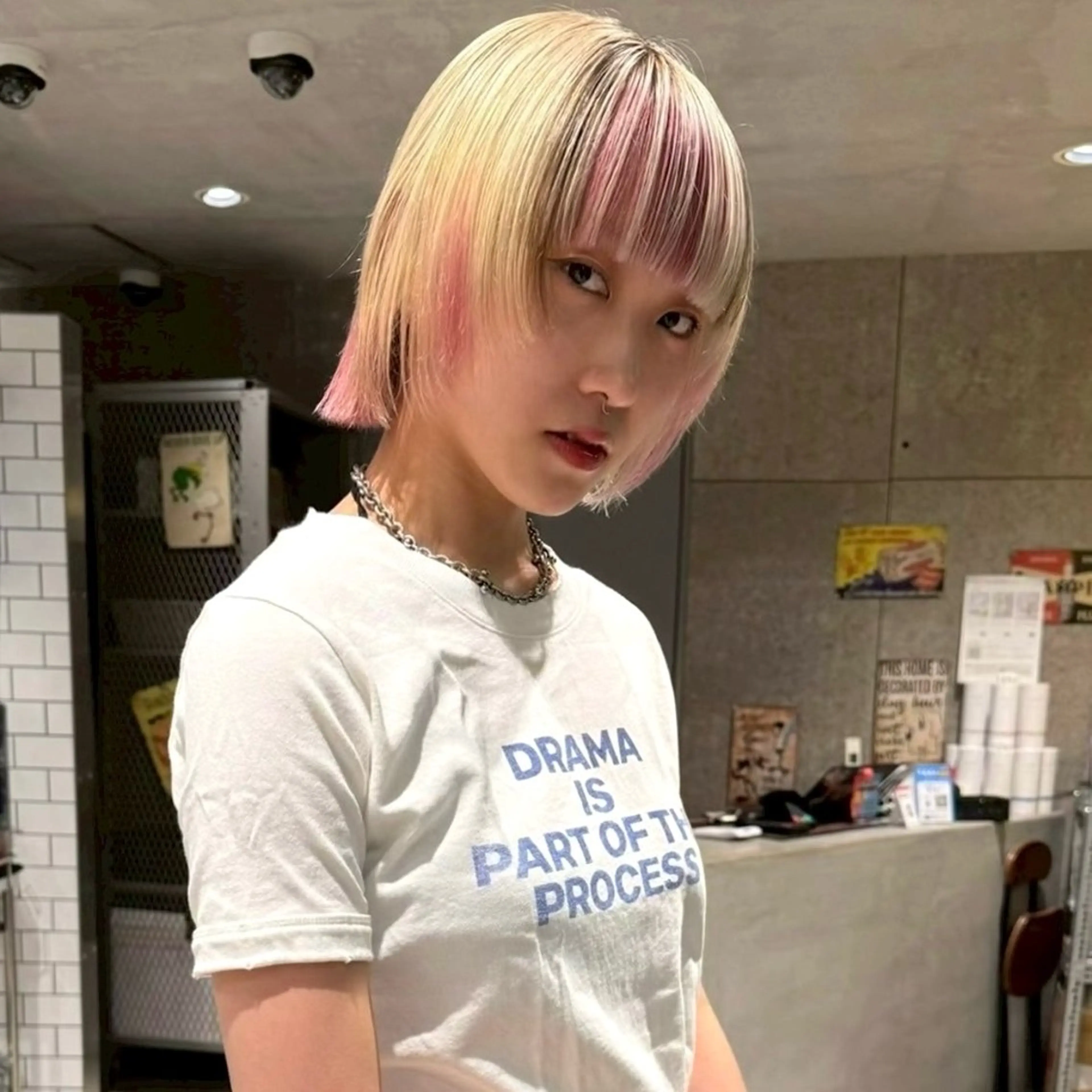 ショート ボブ/ハイトーン/ 岡山駅/別曽遥也のヘアスタイル