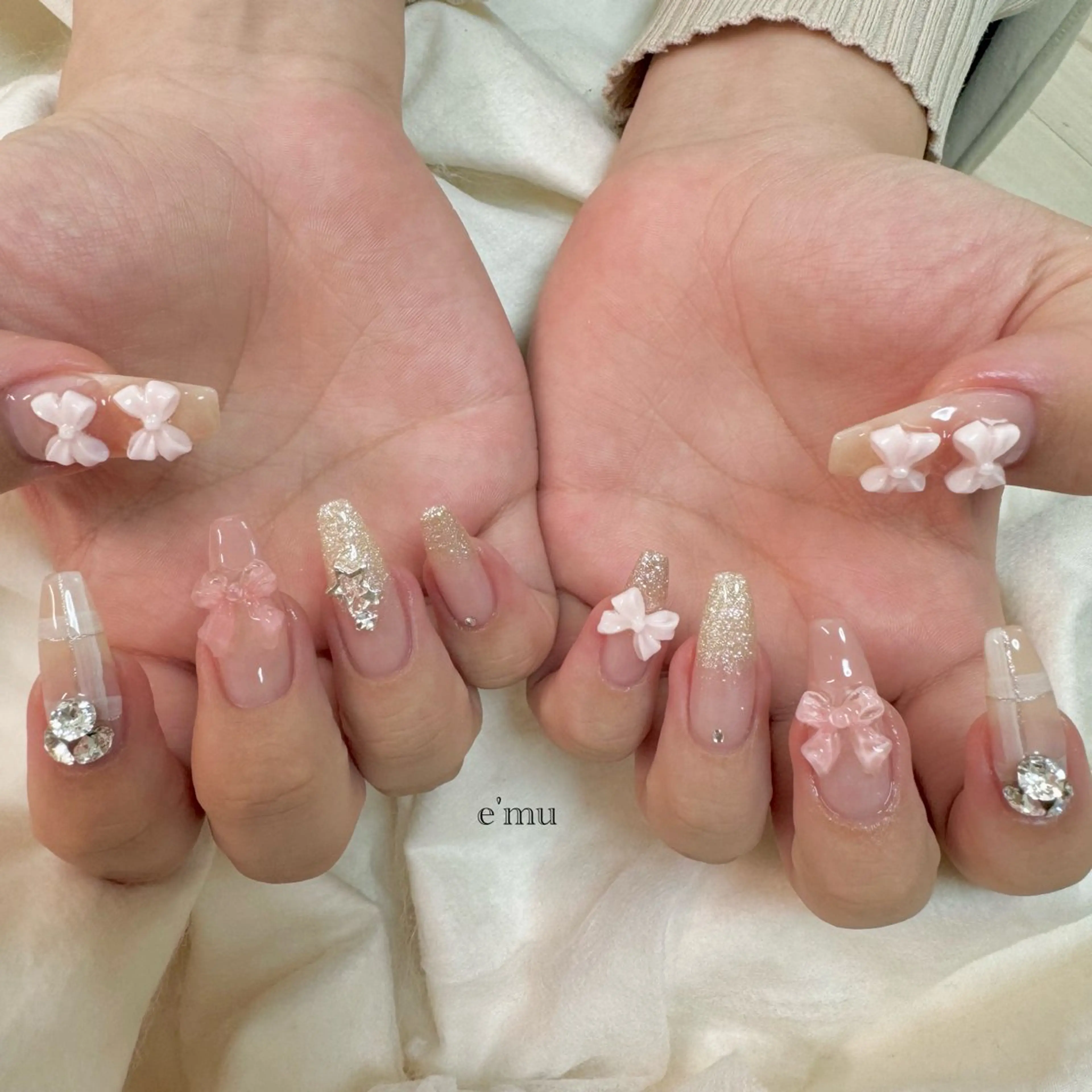 ネイル リボン ハンドネイル nail salon e'mu💐のネイルデザイン