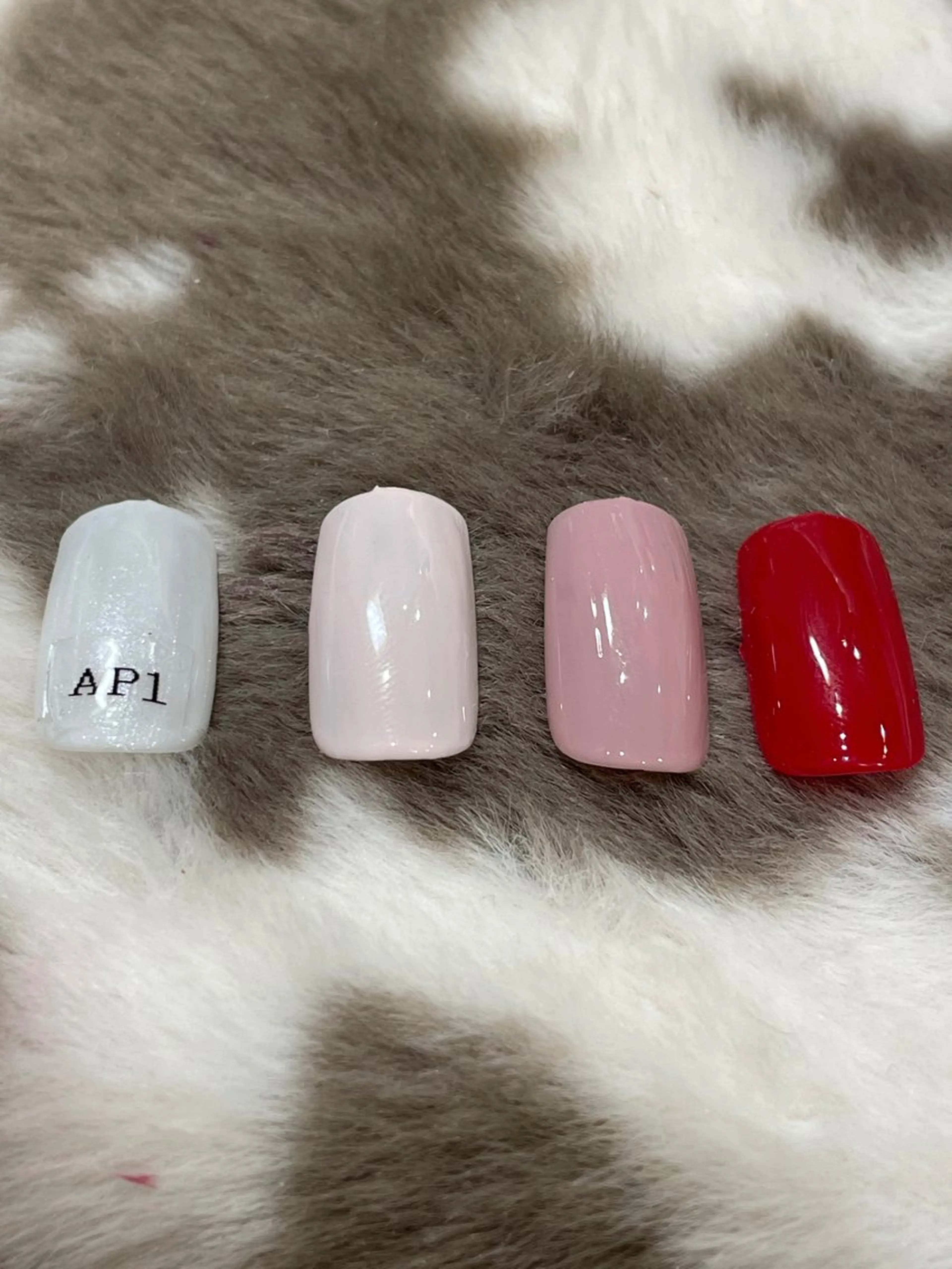 ネイル Neolive 銀座/  MIKIのネイルデザイン