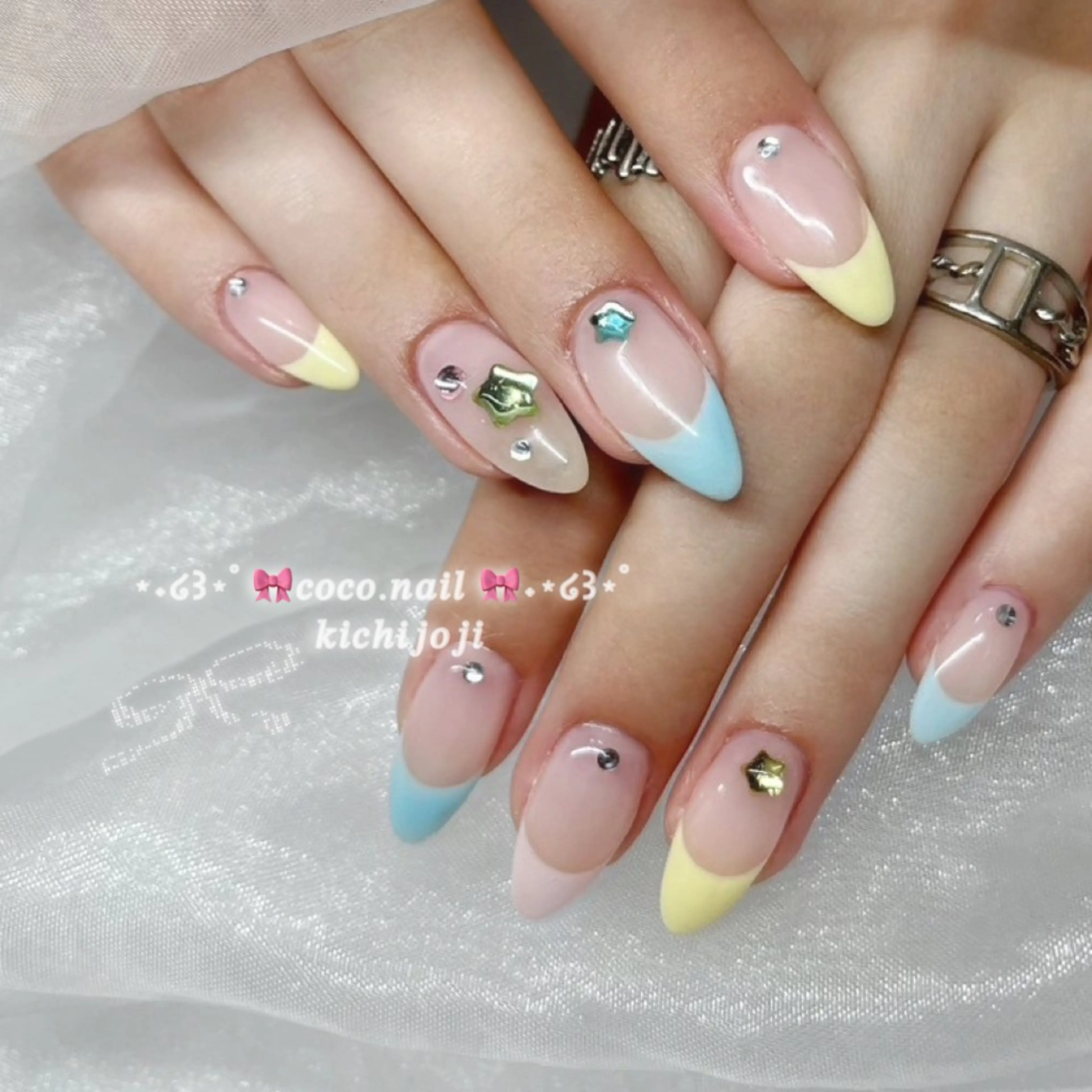 ネイル ハンドネイル フットネイル lili.nail y2k/長さ出しのネイルデザイン