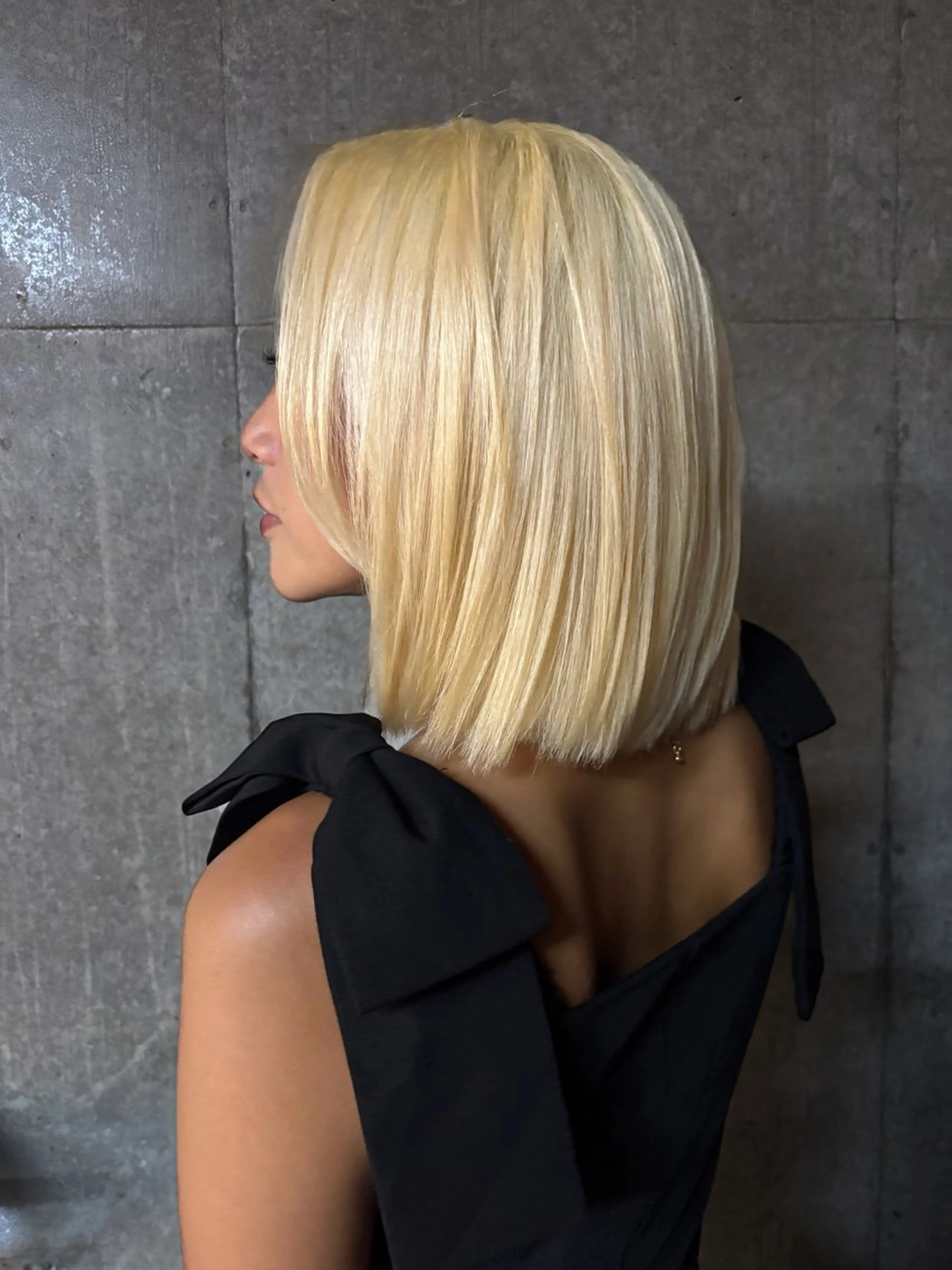 ミディアム カラー 抜きっぱなしブロンド 柚菜 🫧𓂃𓈒𓏸のヘアスタイル