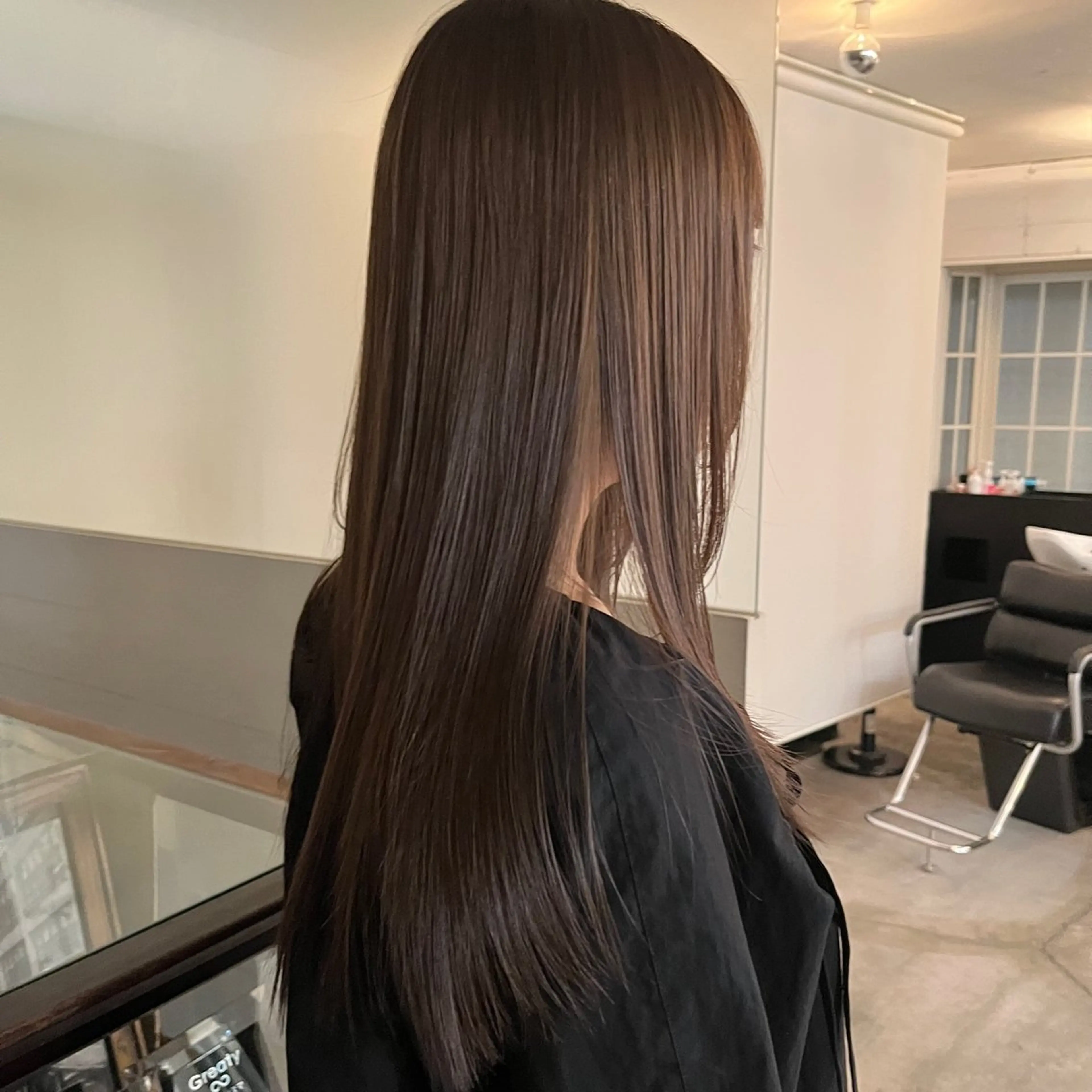 ロング カラー ベージュカラー ブリーチ 透明感カラー ダブルカラー ヘーゼル カット ヘアカラー トリートメント レイヤー/ベージュ mikuのヘアスタイル