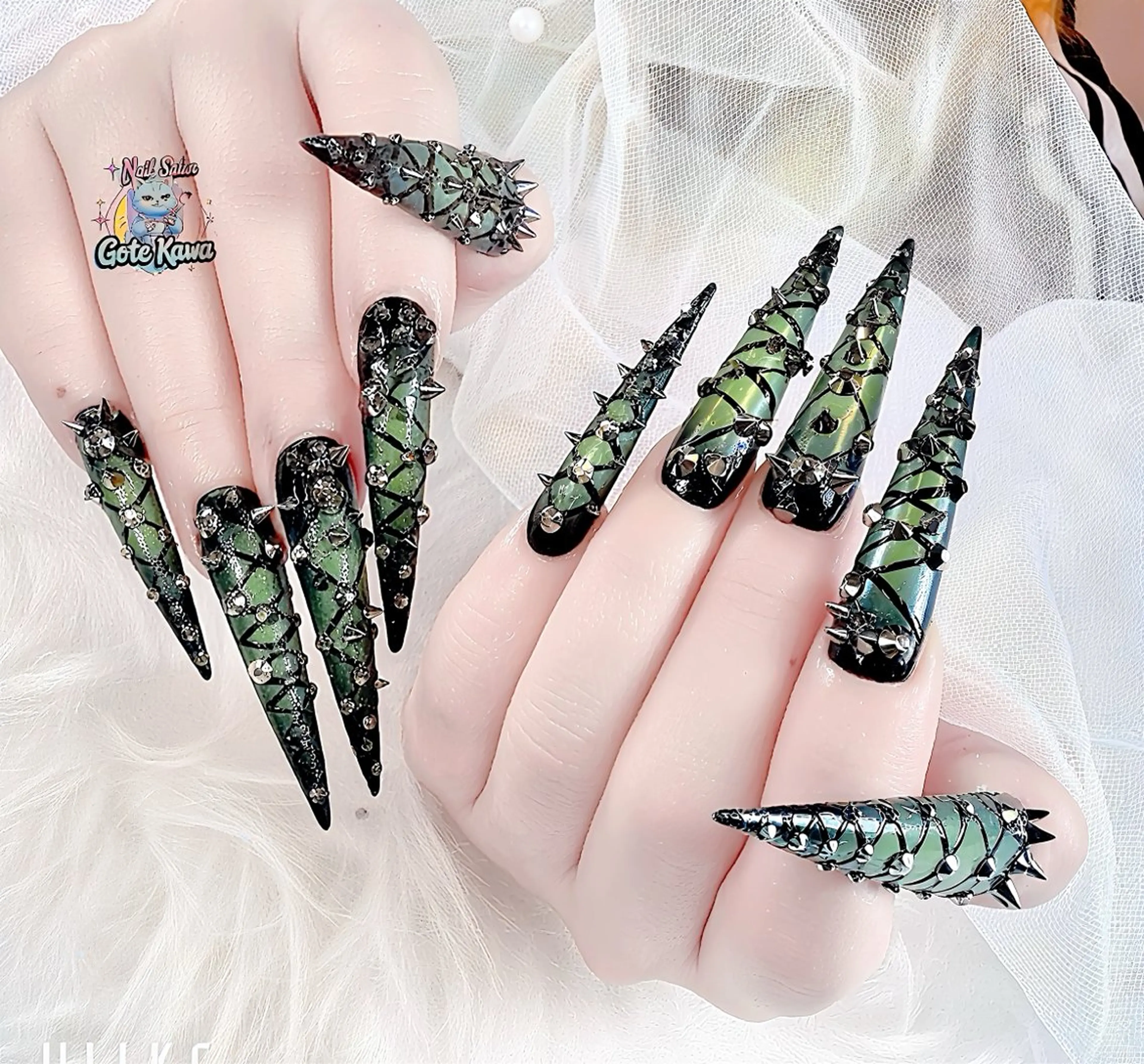 ネイル アートネイル オーロラネイル ボルドー チークネイル フレンチネイル ハンドネイル ハンドケア Gote Kawa nail salonのネイルデザイン