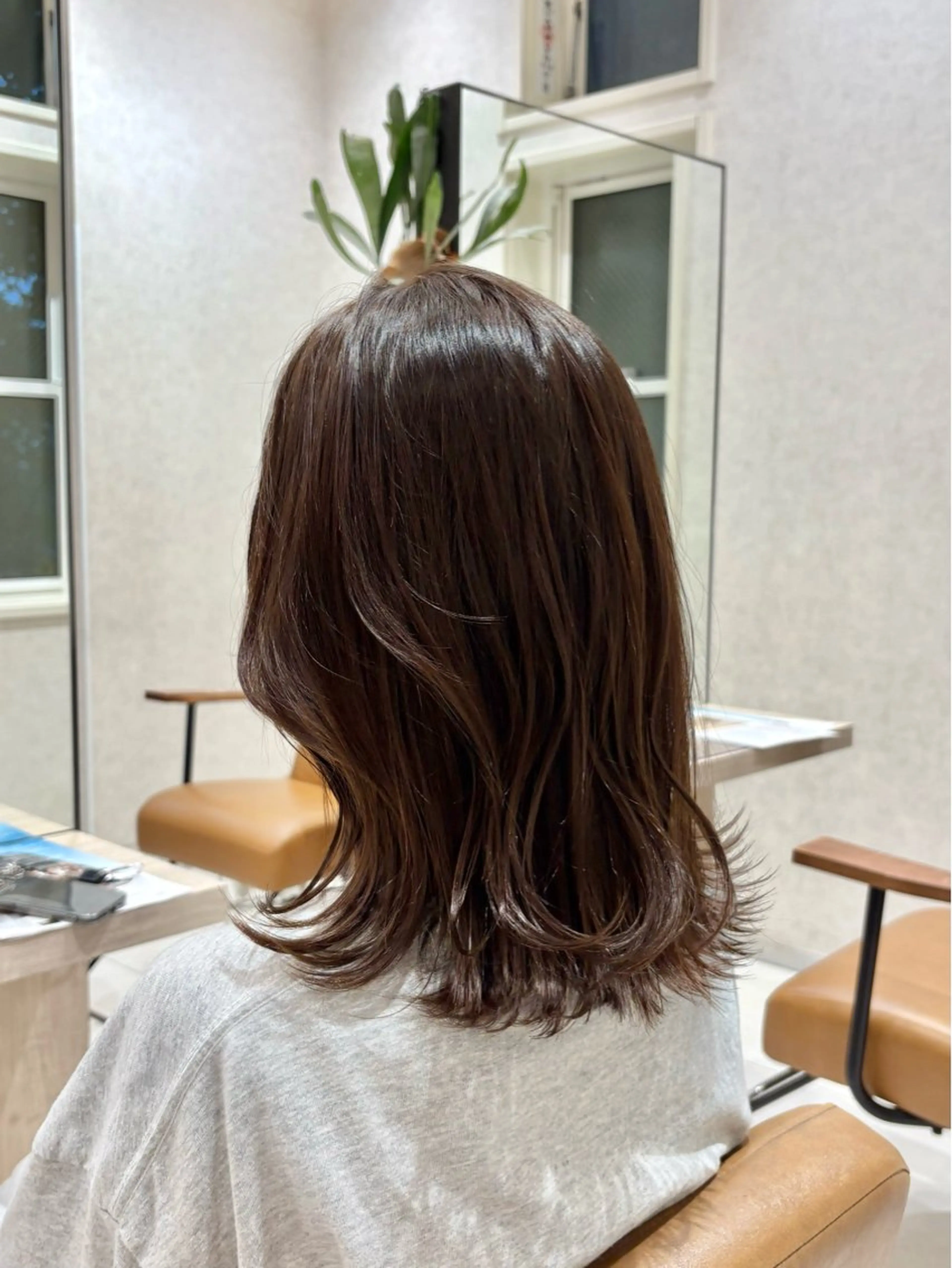 ミディアム カラー ベージュカラー ブリーチ ブリーチなしカラー くびれヘア カット ヘアカラー トリートメント 透明感カラー🌿 ｍｏｅのヘアスタイル