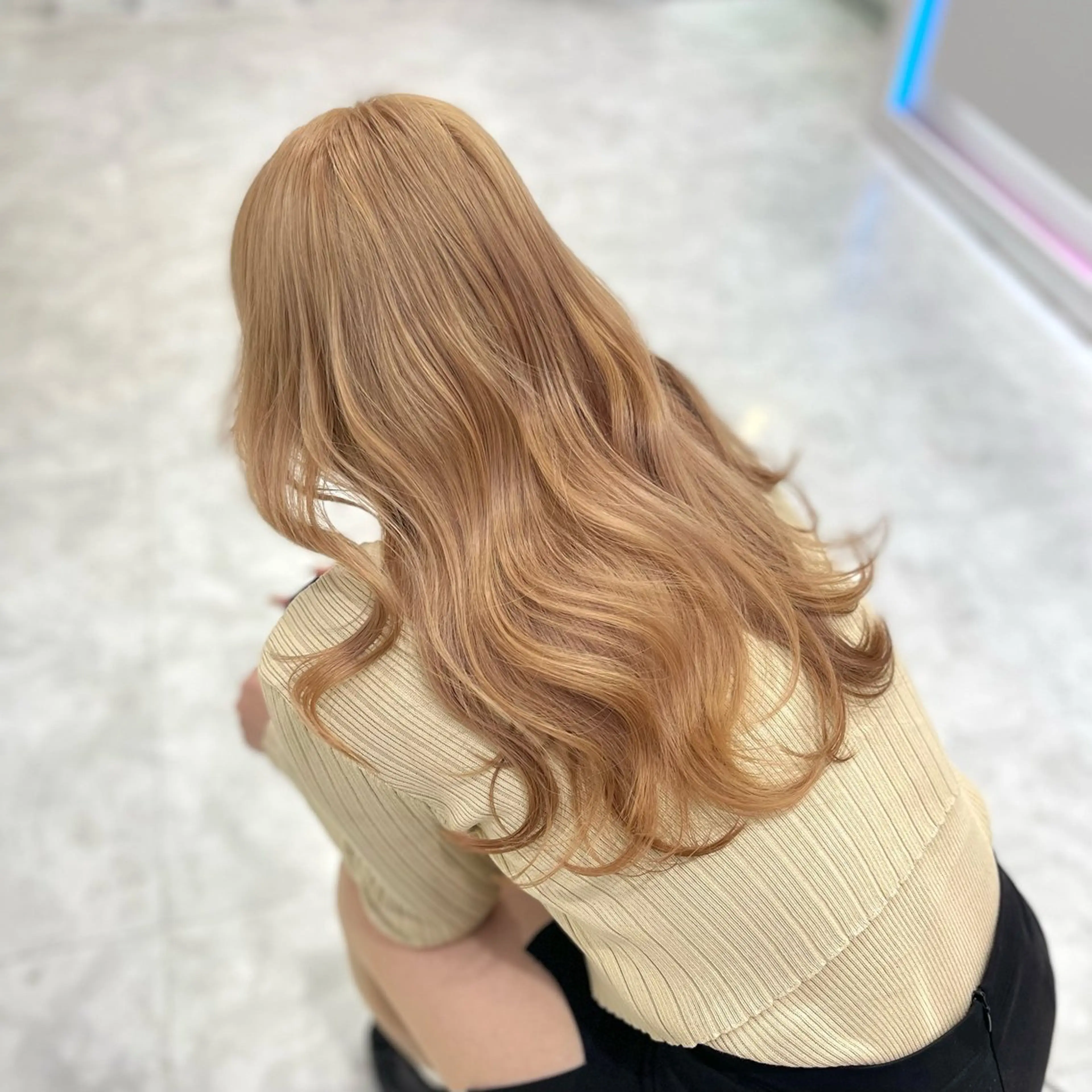 ロング カラー 色落ち綺麗🩰ハイ トーン🎀RINKAのヘアスタイル