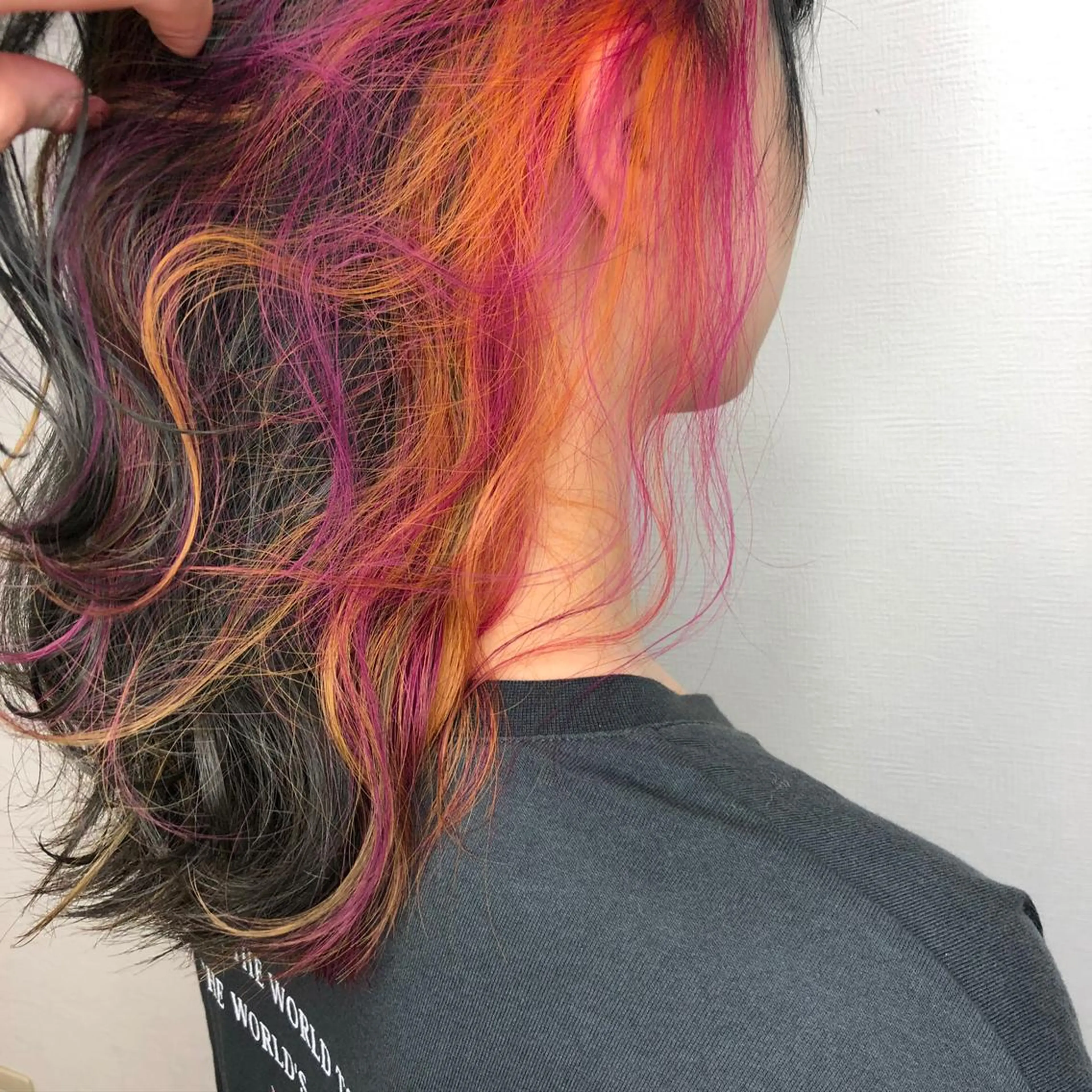 セミロング カラー ヘアアレンジ 韓国レイヤーカット/ 儚げカラーチナツのヘアスタイル