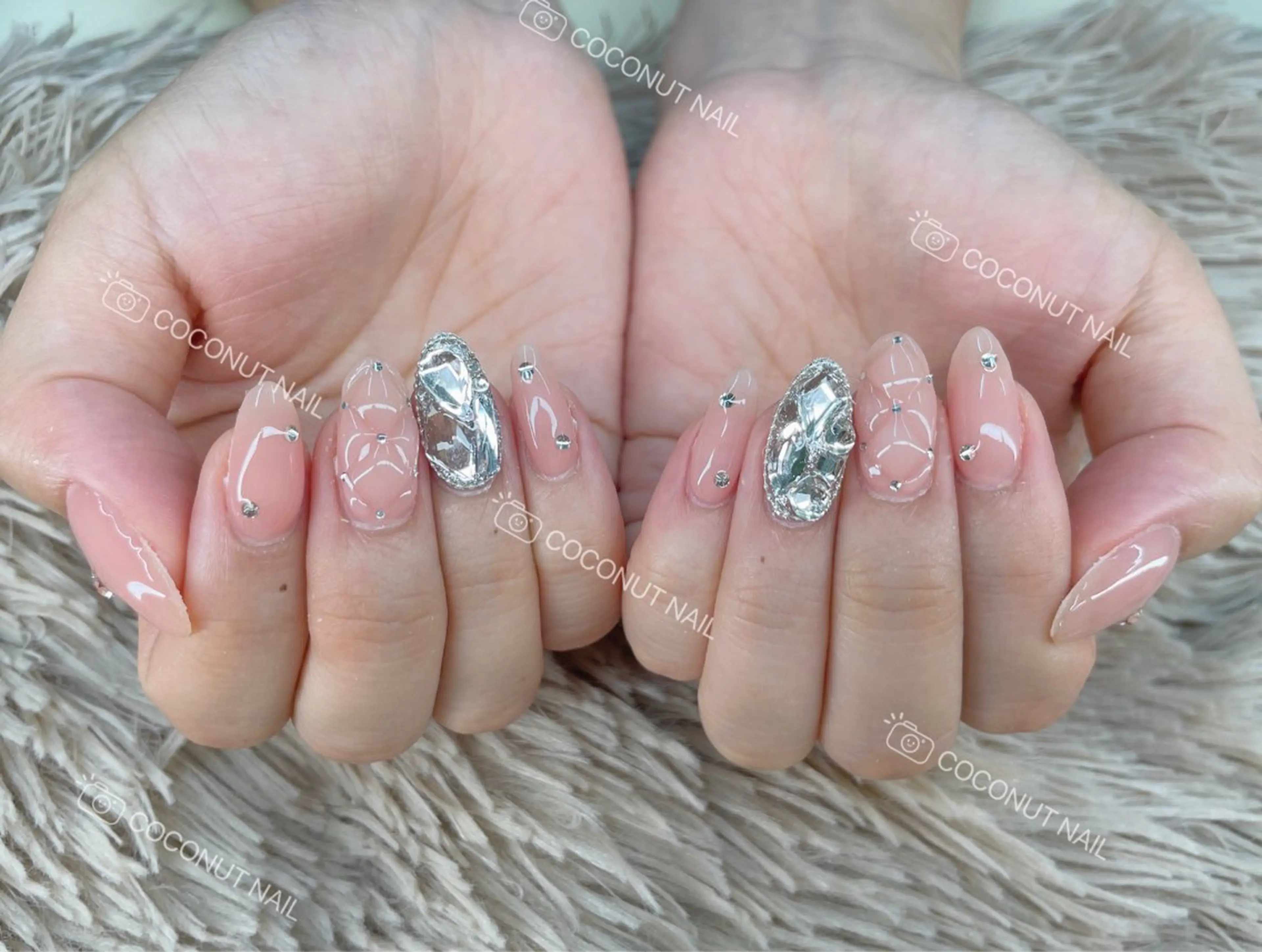 ネイル ハンドネイル 神田 ココナッツのネイルデザイン