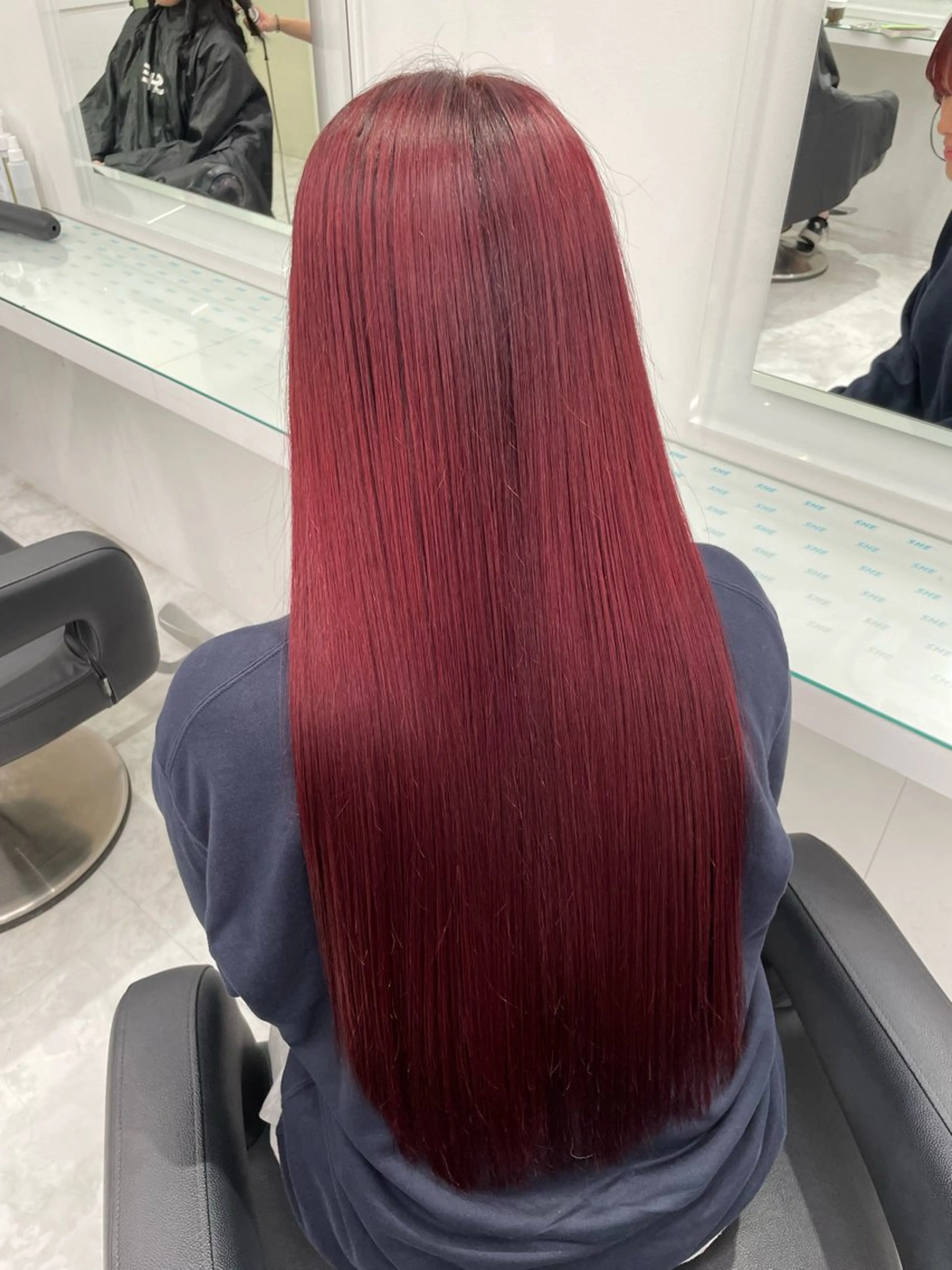 ロング カラー トレンド暖色ヘア🍒 miu🍒のヘアスタイル