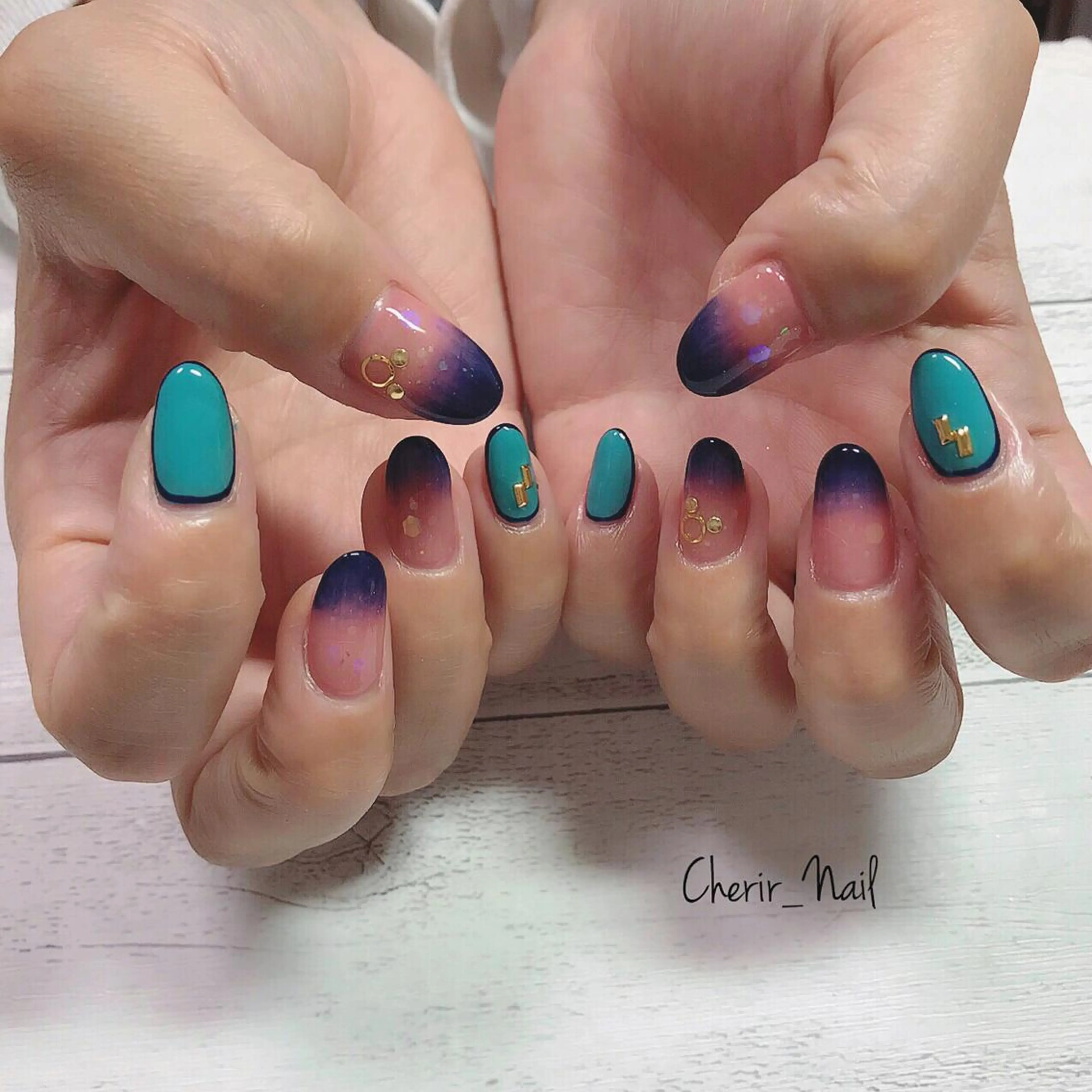 ネイル カジュアル グラデーション ネイビー ニュアンスネイル ワンカラーネイル Cherirnail kaoriのネイルデザイン