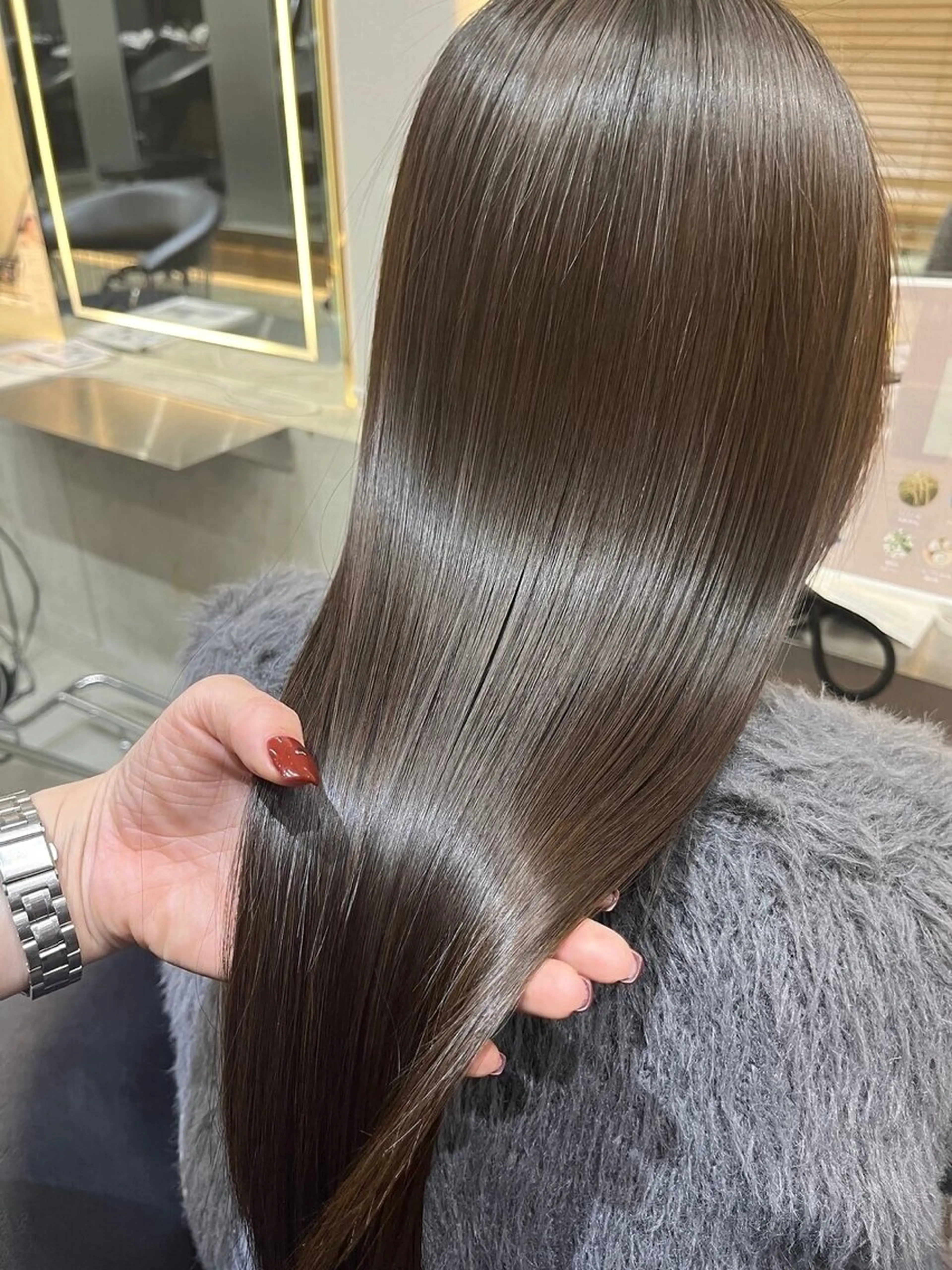 ロング カラー カット 縮毛矯正 トリートメント レイヤー＆カラー 人気美容師倉崎涼のヘアスタイル