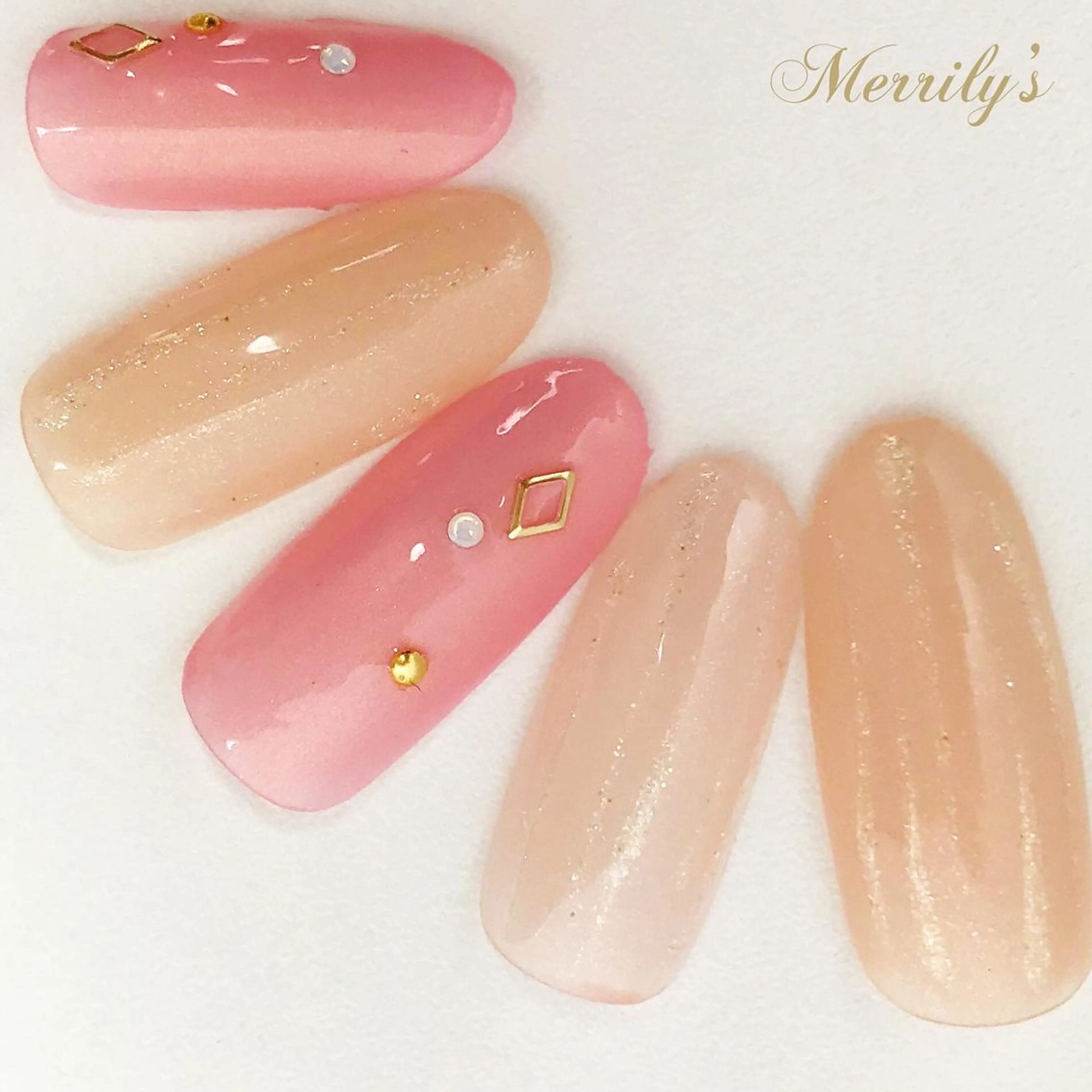 ネイル Merrily's Hagi Minaのネイルデザイン