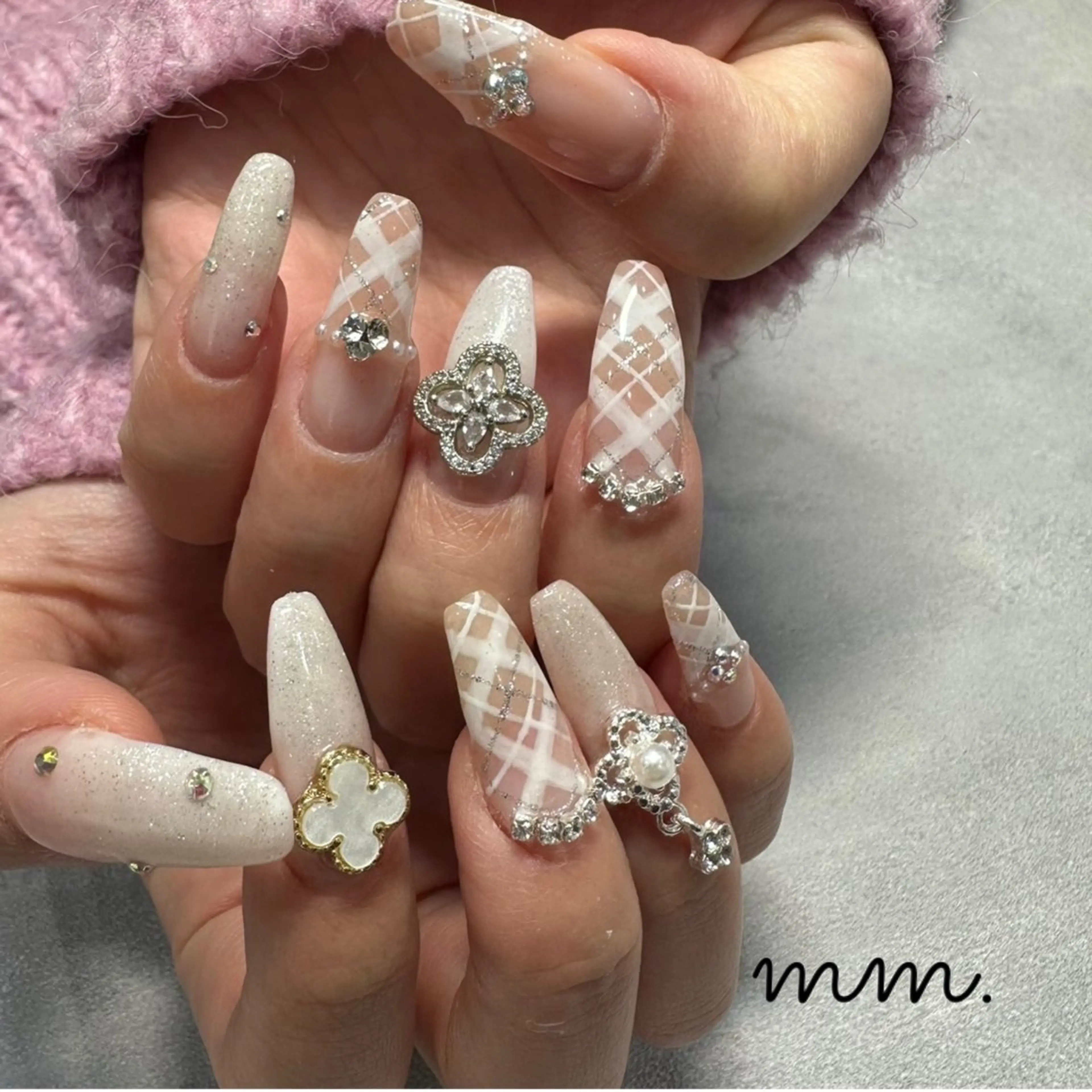 ネイル ハンドネイル 🩷🩵mm.大宮 Riyo🧸🩵🩷のネイルデザイン