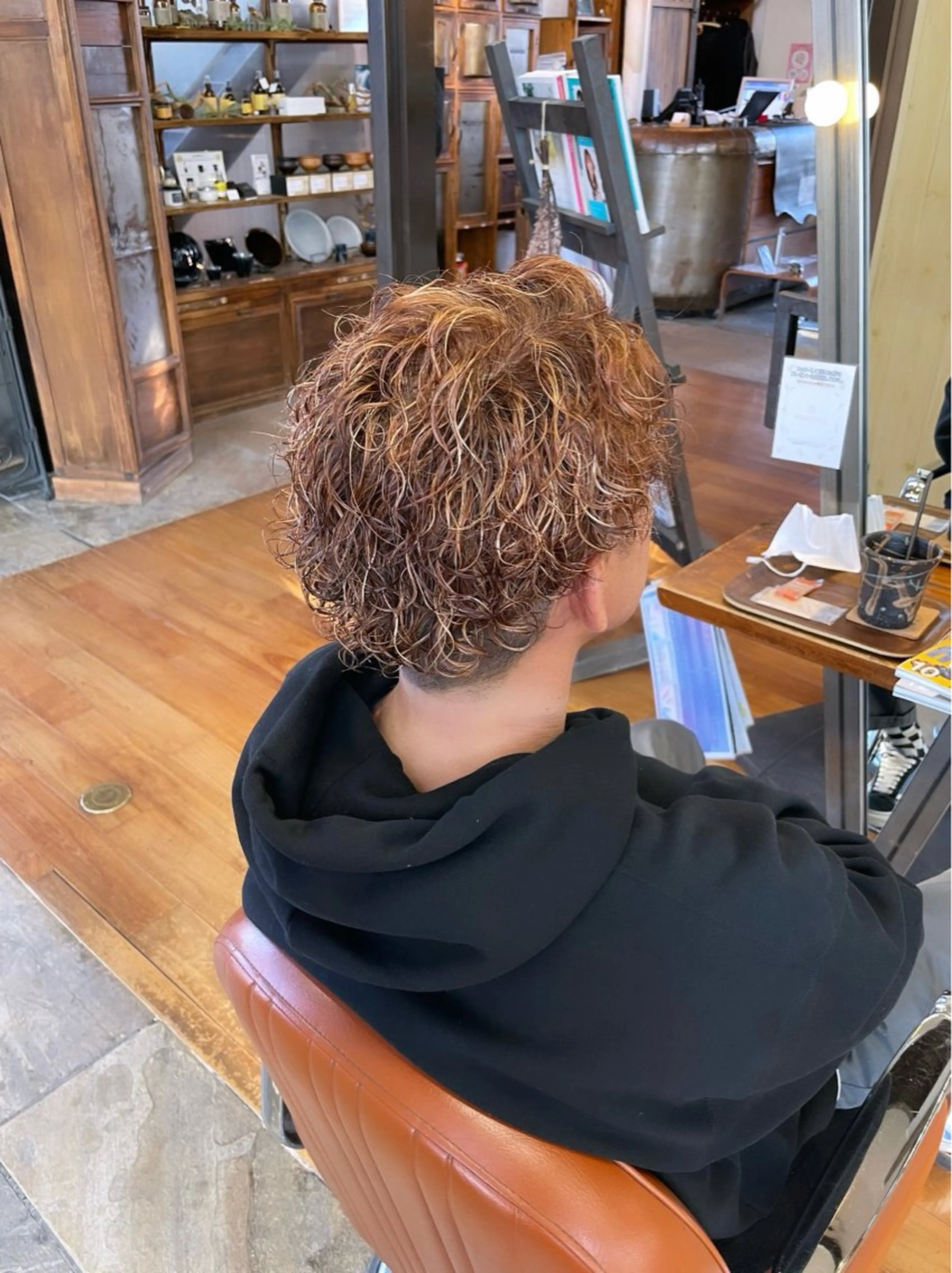 ショート カラー メンズ メンズハイライト メンズパーマ ハイライトカラー ハイライト ayaka |トレンドヘアのヘアスタイル