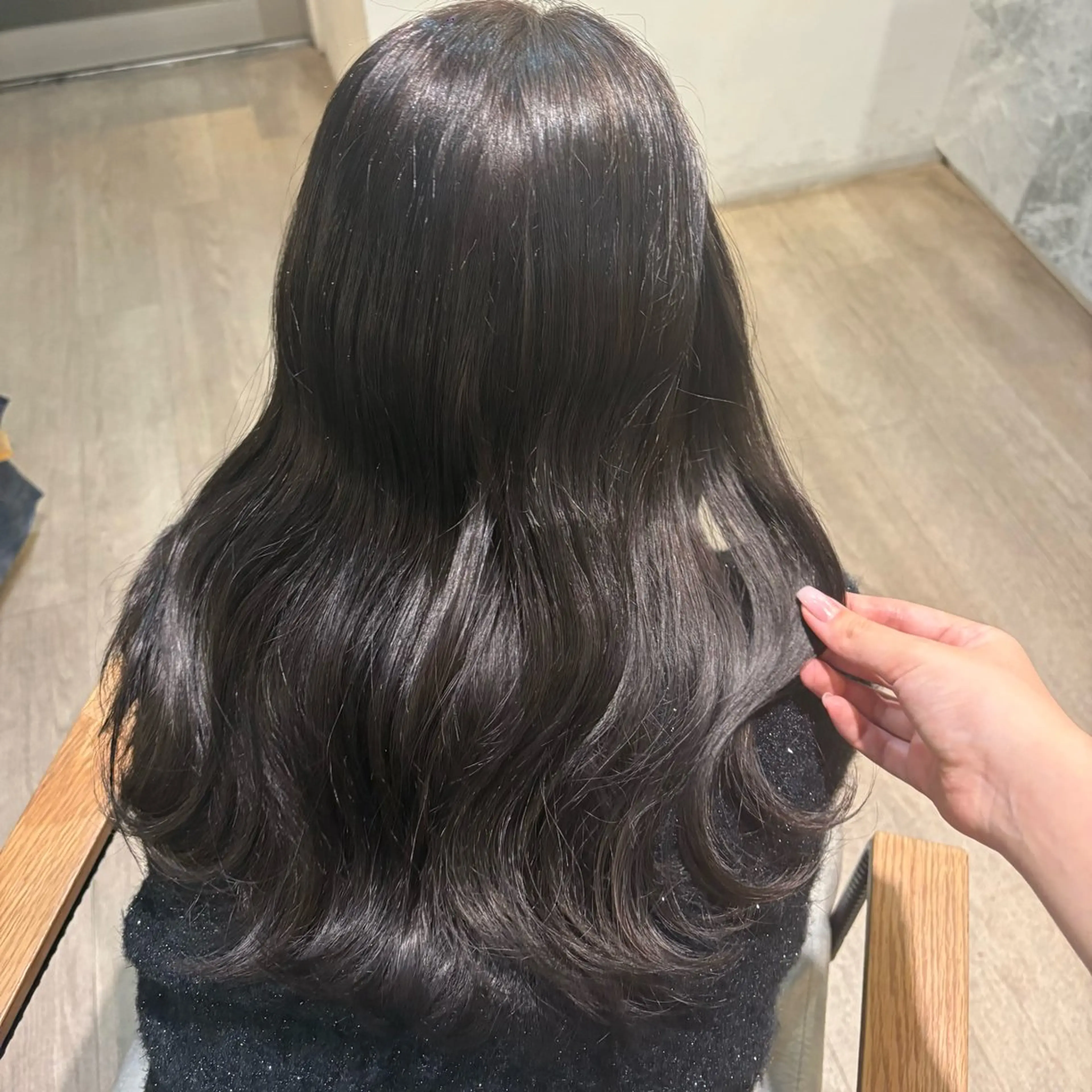 セミロング カラー 透明感カラー グレージュ ヘアカラー トリートメント ゆ ののヘアスタイル