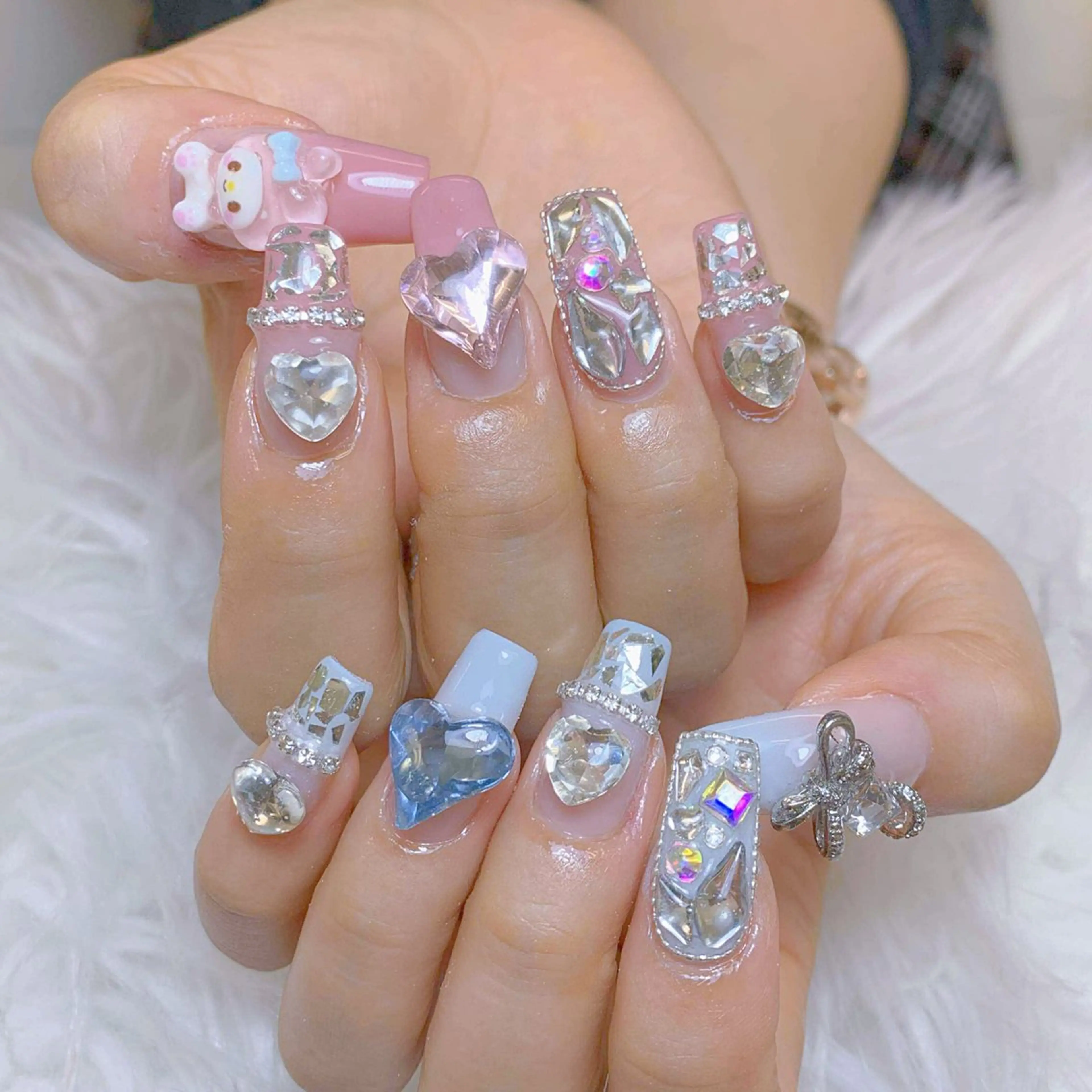 ネイル ANH ゴテゴテネイルサロンのネイルデザイン