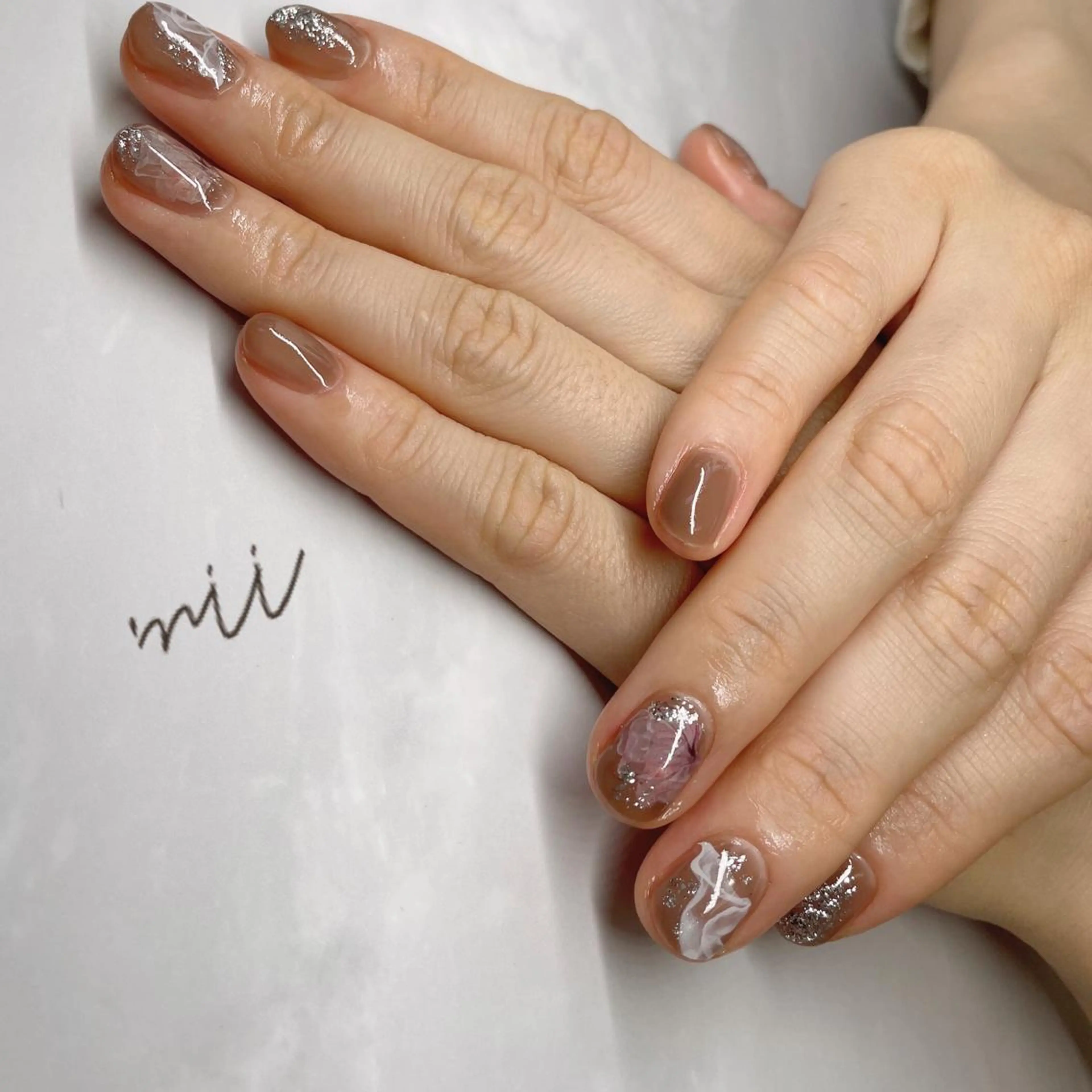 ネイル 春ネイル ＆robe  mii 🌿のネイルデザイン