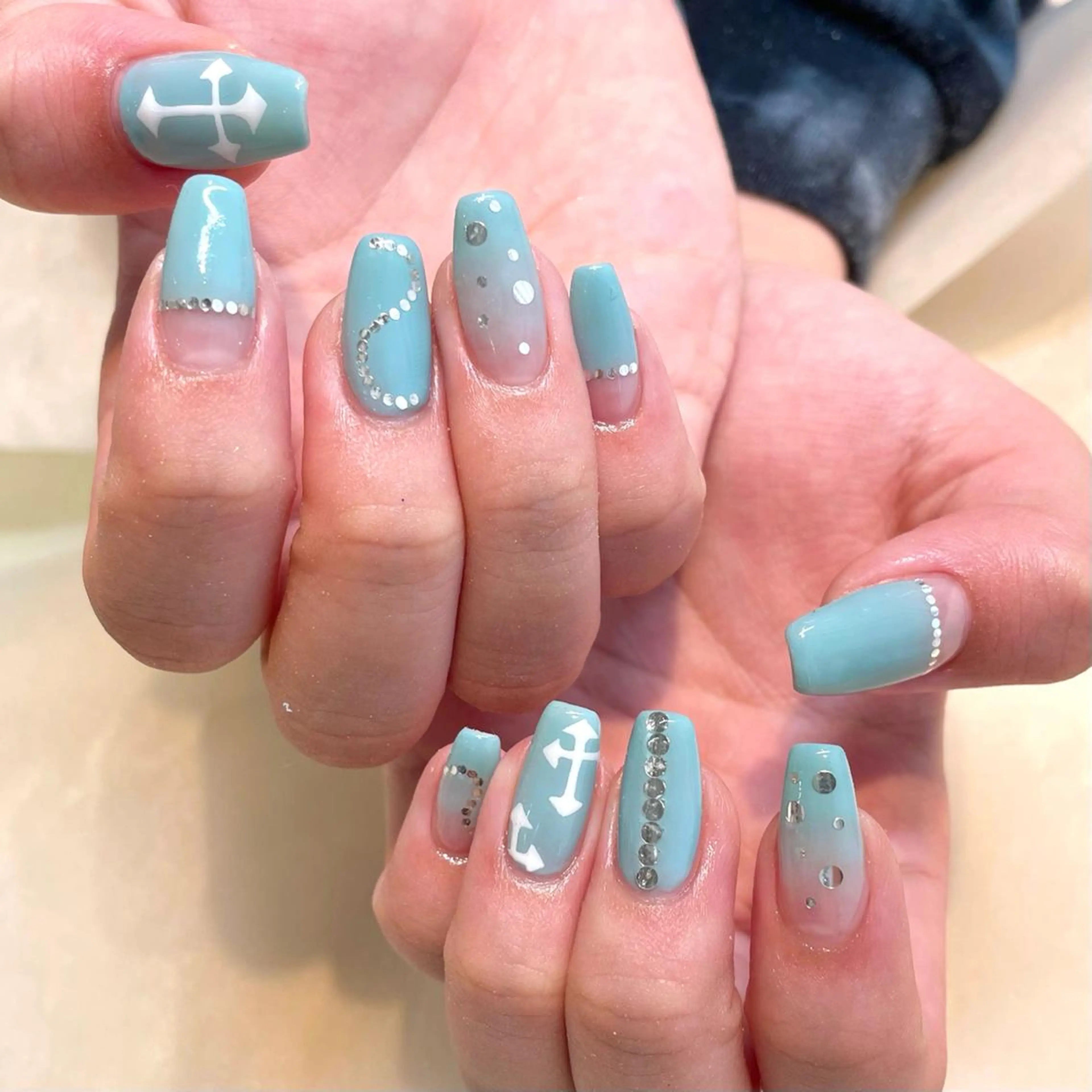 ネイル ハンドネイル 新井 ひなののネイルデザイン