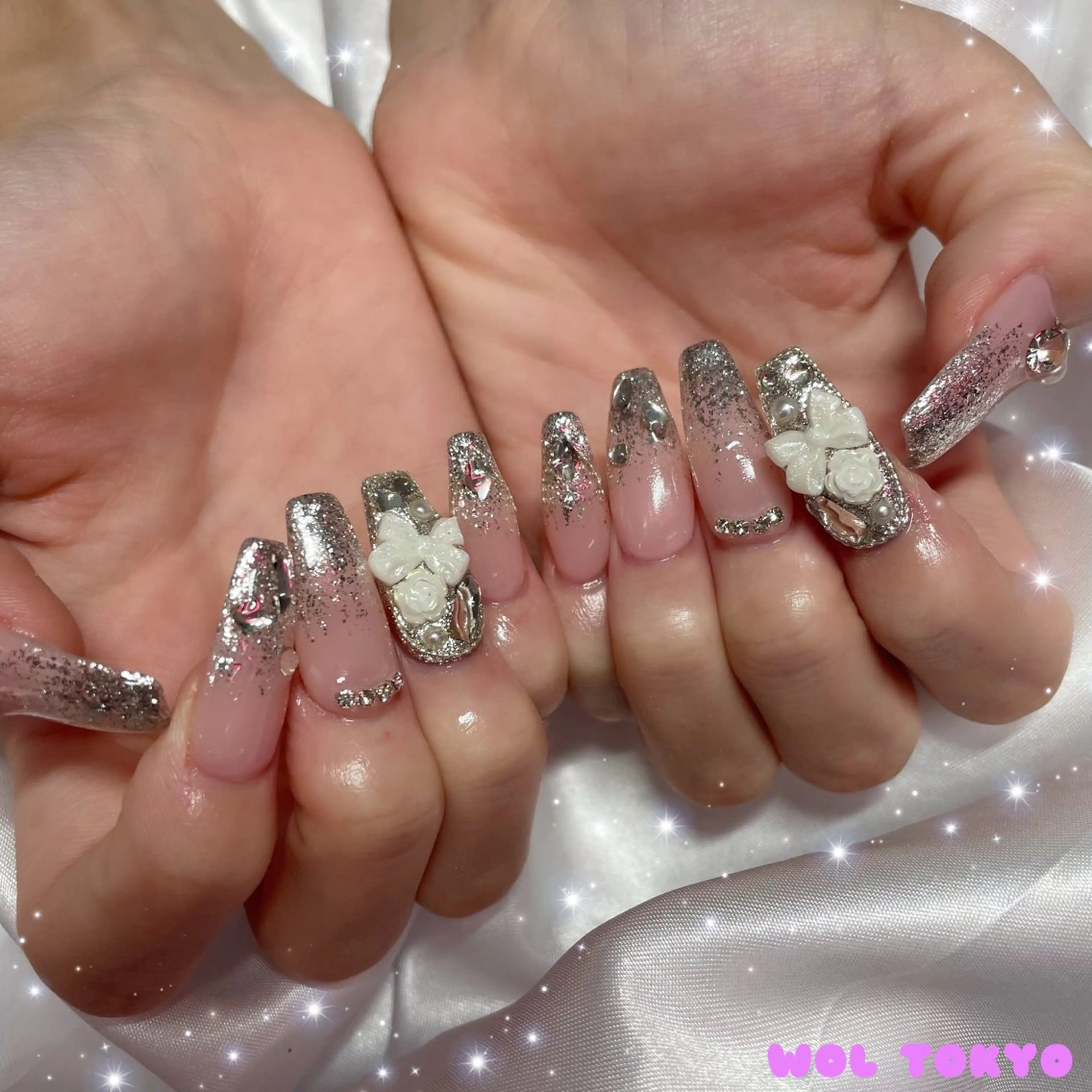 ネイル グラデーション ラメ(グリッター) ラメグラデーション ハンドネイル 💕WOLTOKYO 池袋💕maiのネイルデザイン