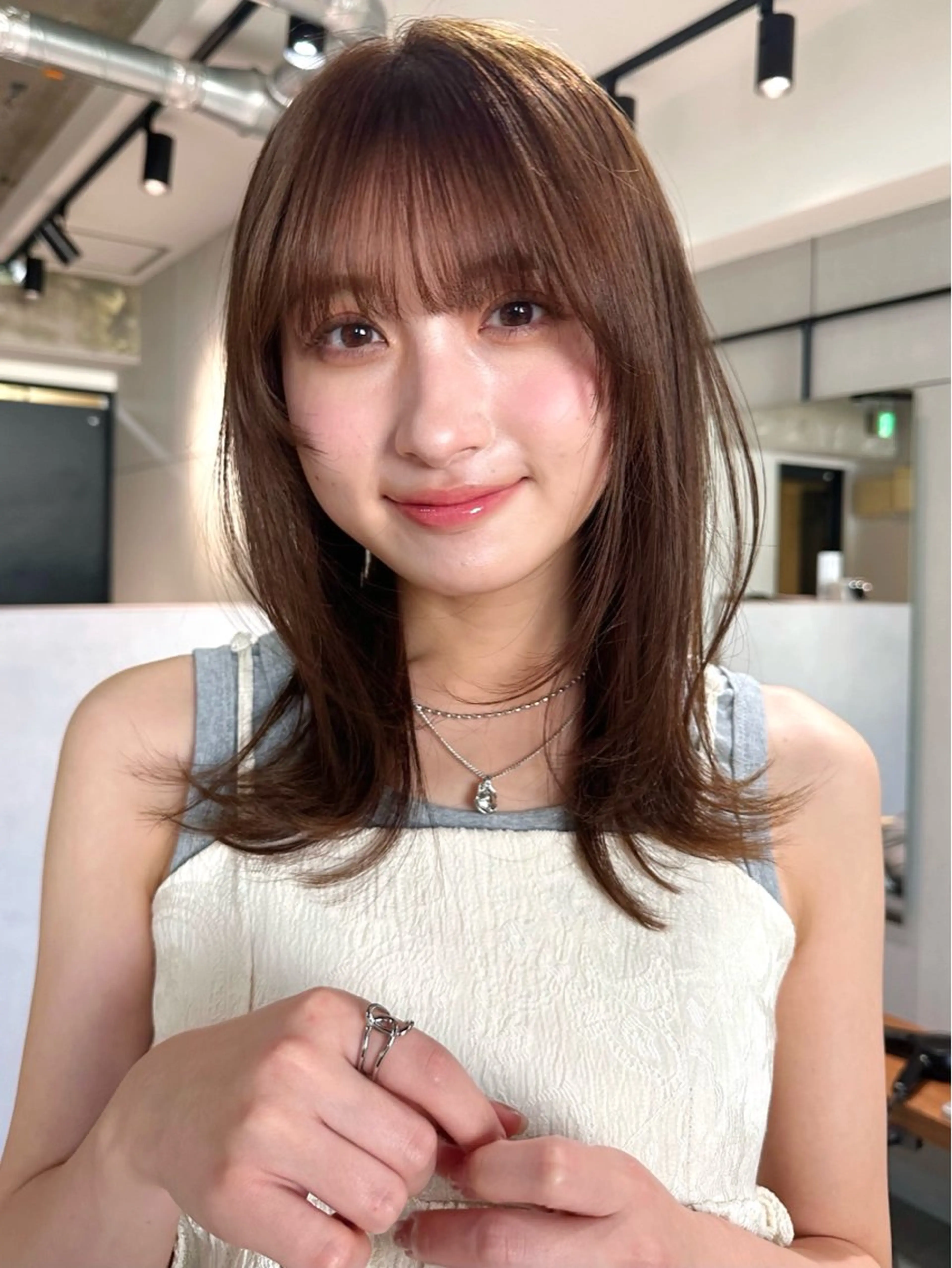 ミディアム カラー パーマ 🫧小顔×似合わせ× 透明感カラー🫧のヘアスタイル