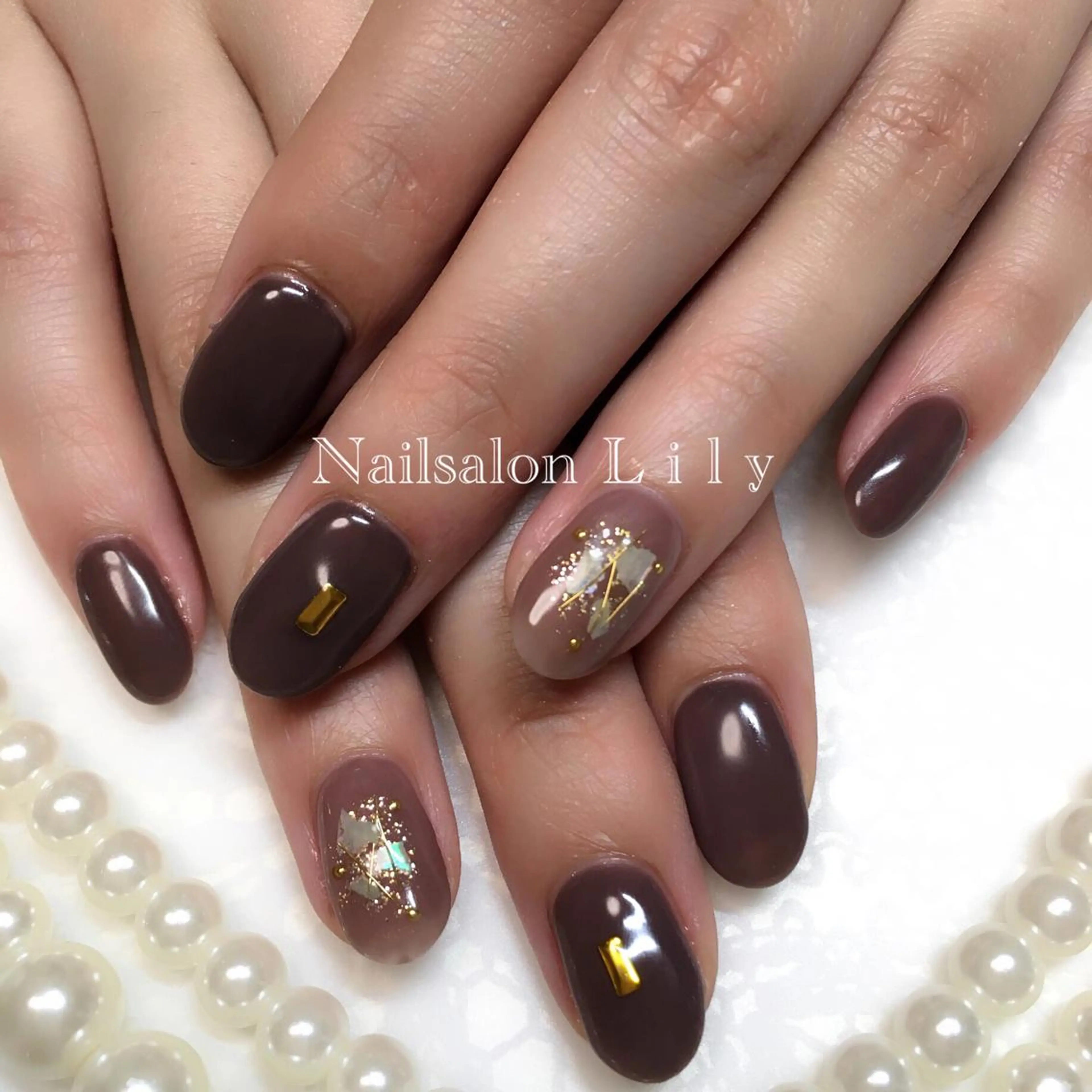 ネイル ブラウン Lily*nail 🌻Mii🌻のネイルデザイン