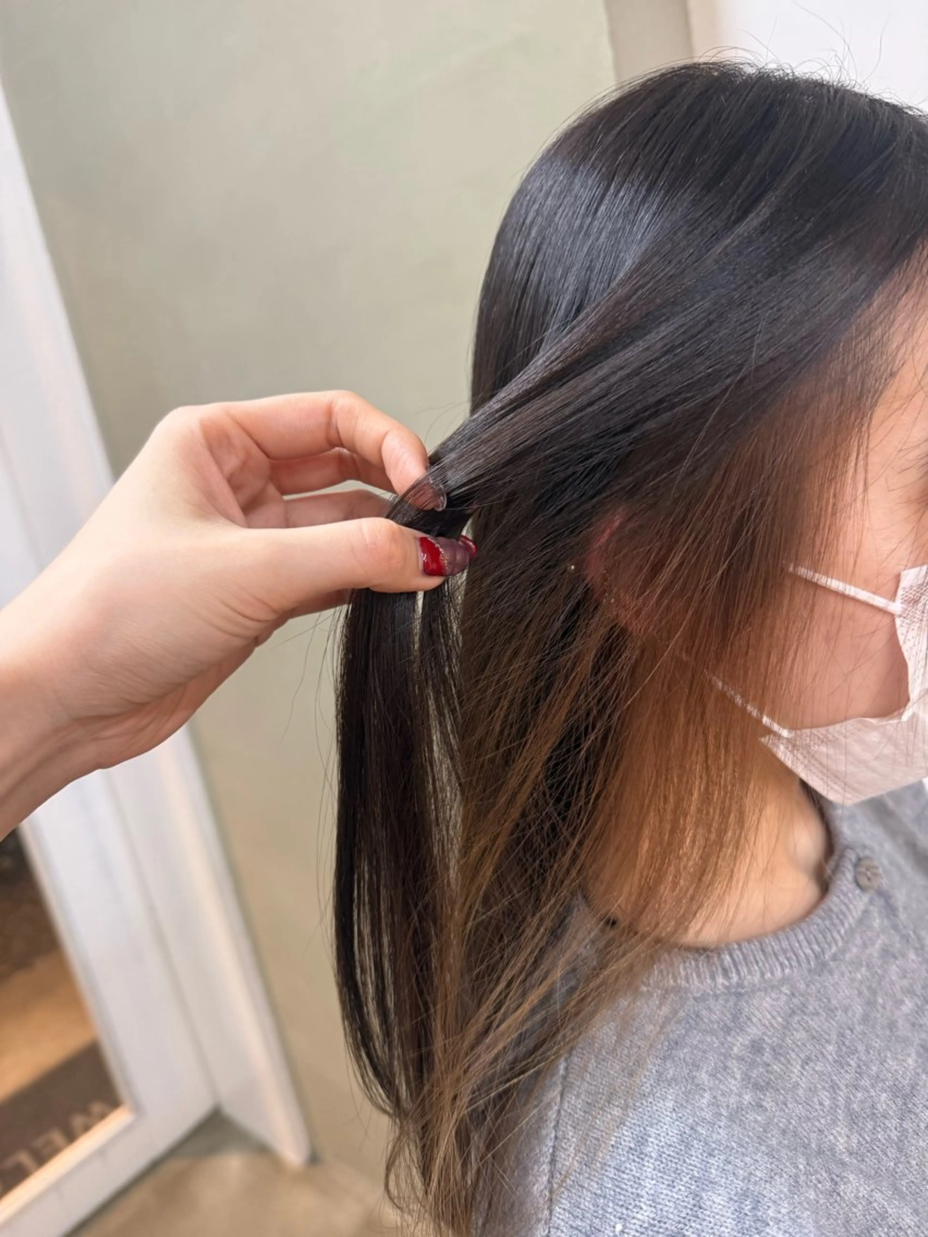 ロング カラー インナーカラー 後藤 実咲のヘアスタイル