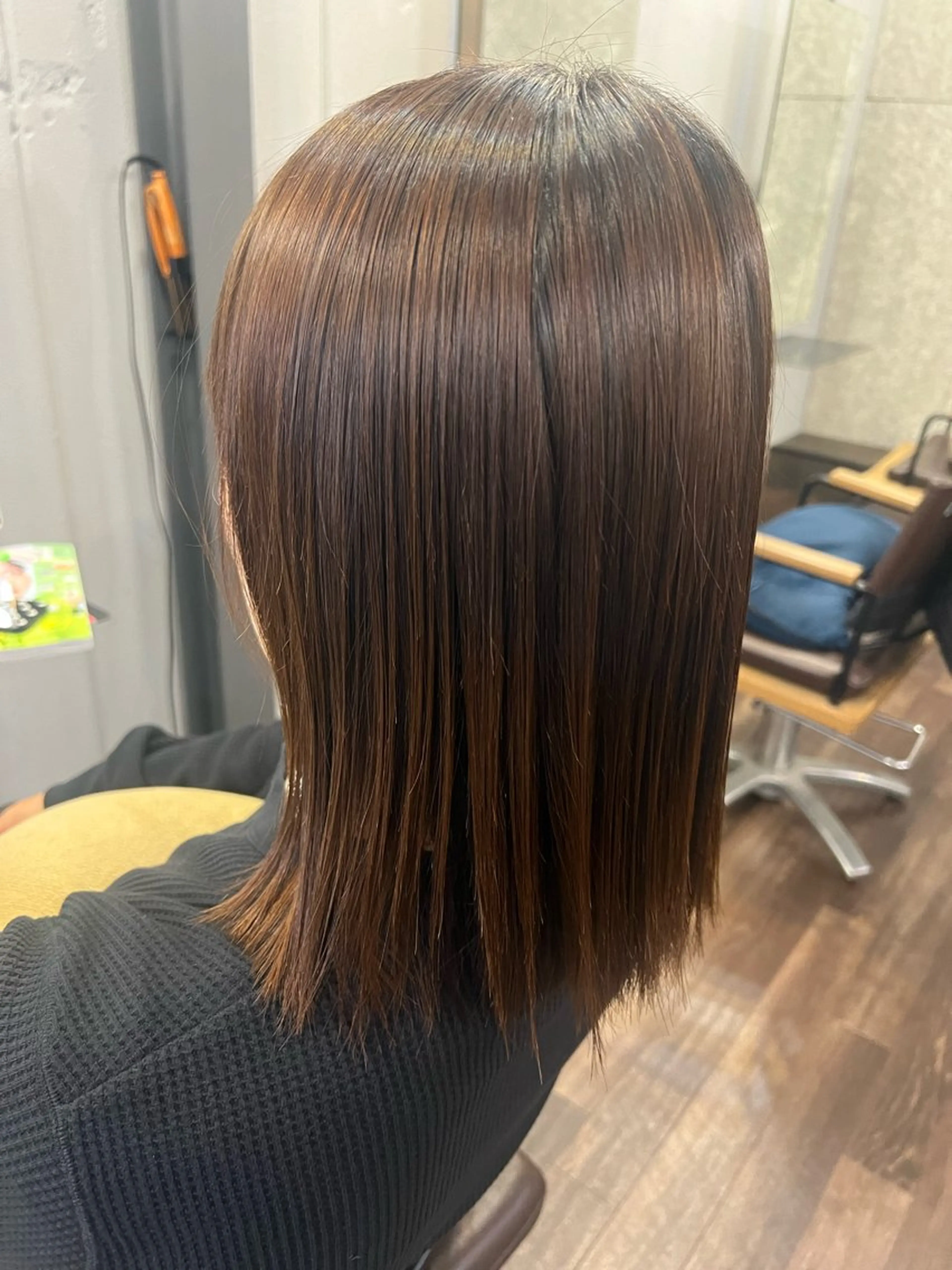 セミロング ハイライト 縮毛矯正 トリートメント terra🌈大久保 睦美のヘアスタイル