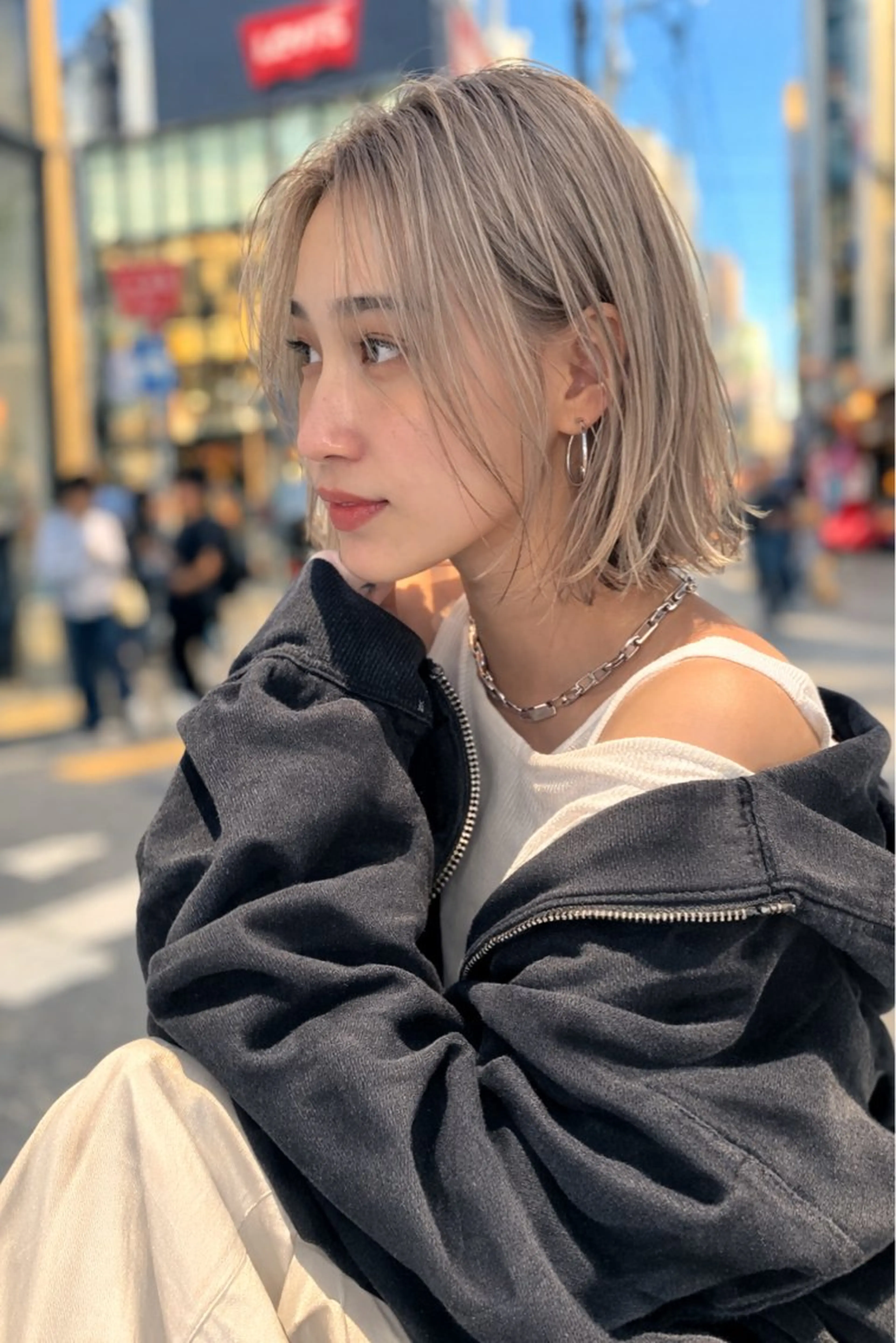 ミディアム カラー ハイトーンカラー ボブ 宮永 智香のヘアスタイル