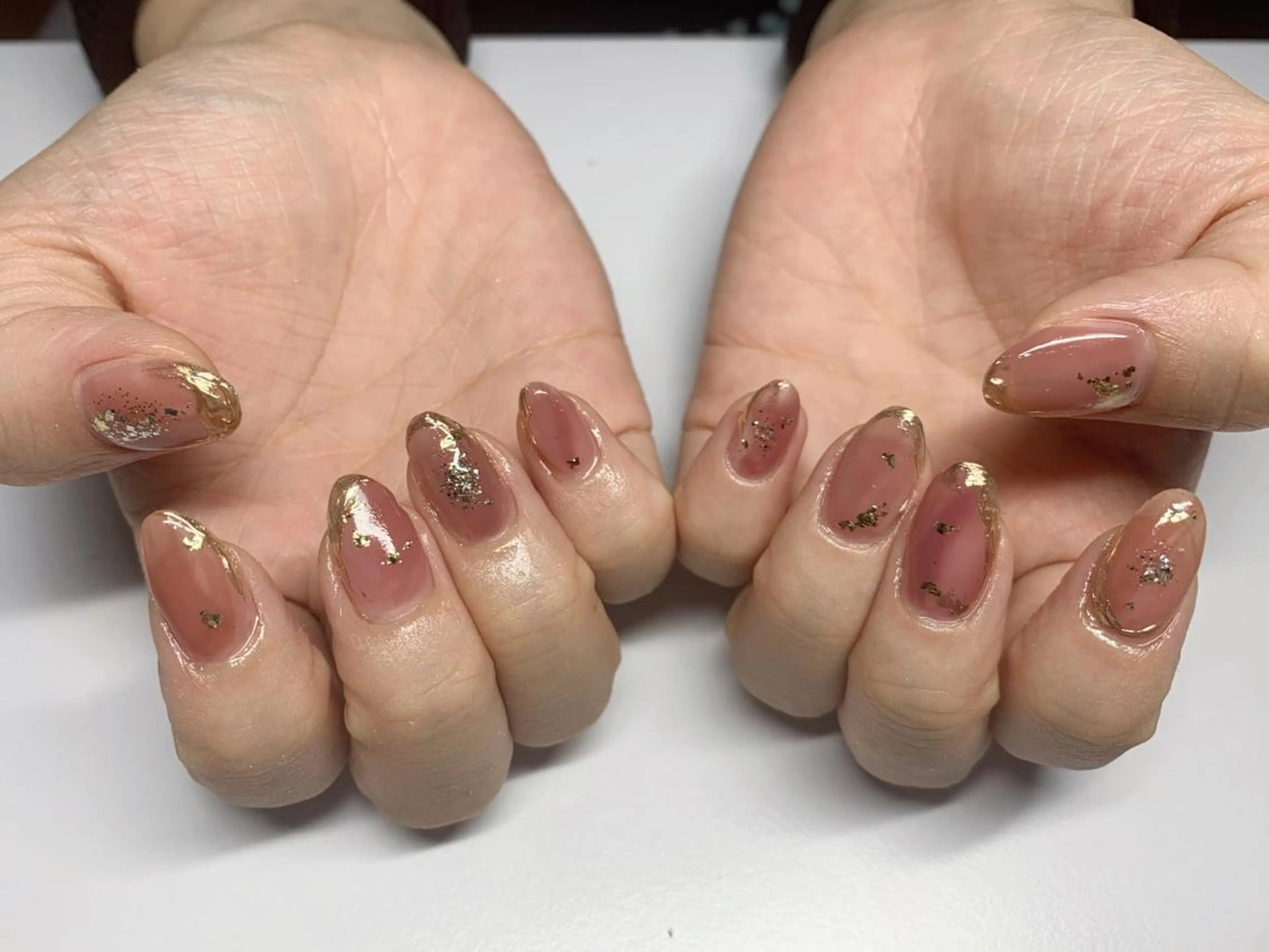 ネイル ゴールド ミラーネイル ニュアンスネイル 池崎 美穂のネイルデザイン