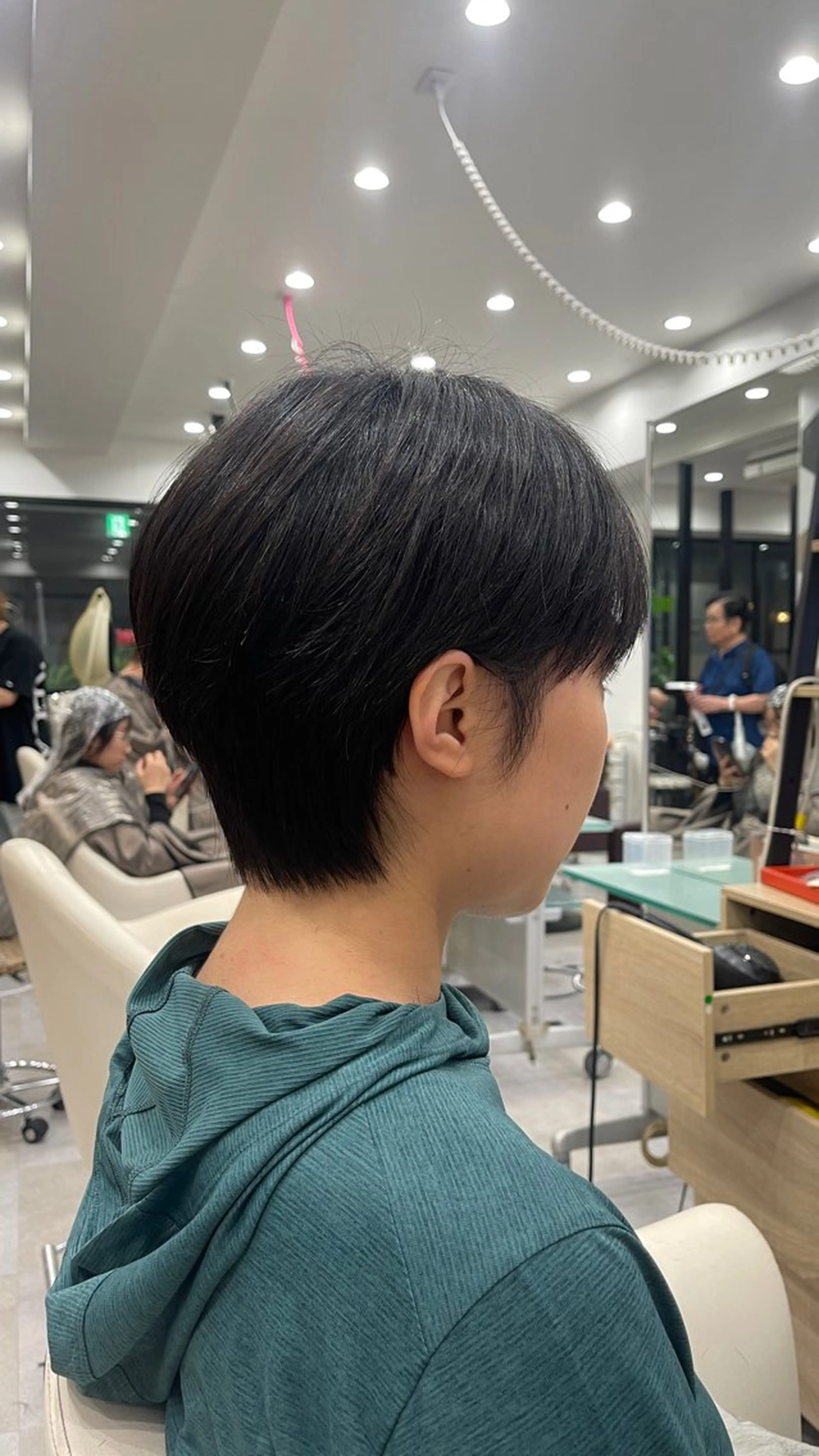 ショート パーマ/ブリーチ 新大久保/シンのヘアスタイル