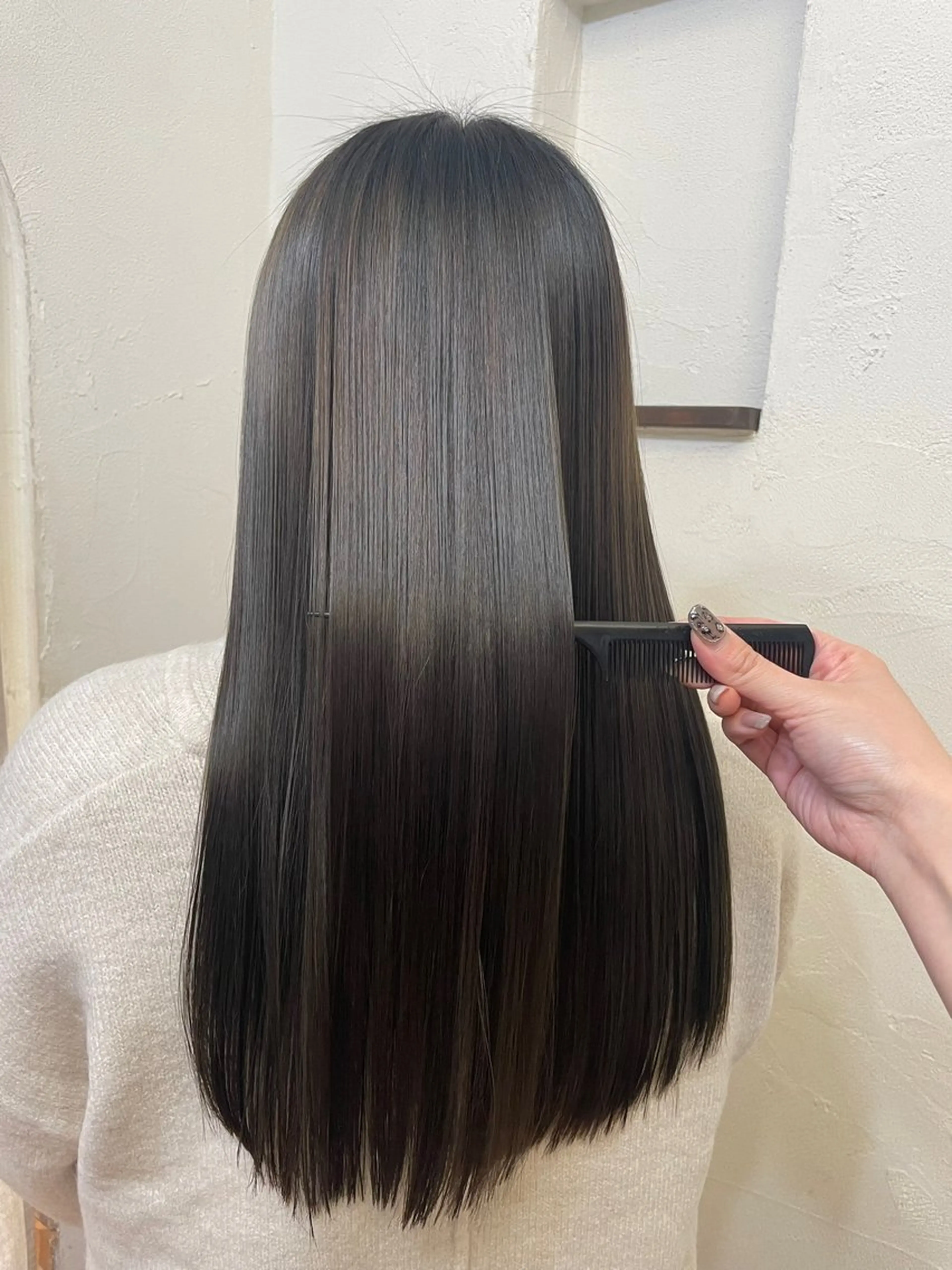 ロング 酸性ストレート カット 縮毛矯正 トリートメント 🦋透明感 艶カラー Rie🦋のヘアスタイル