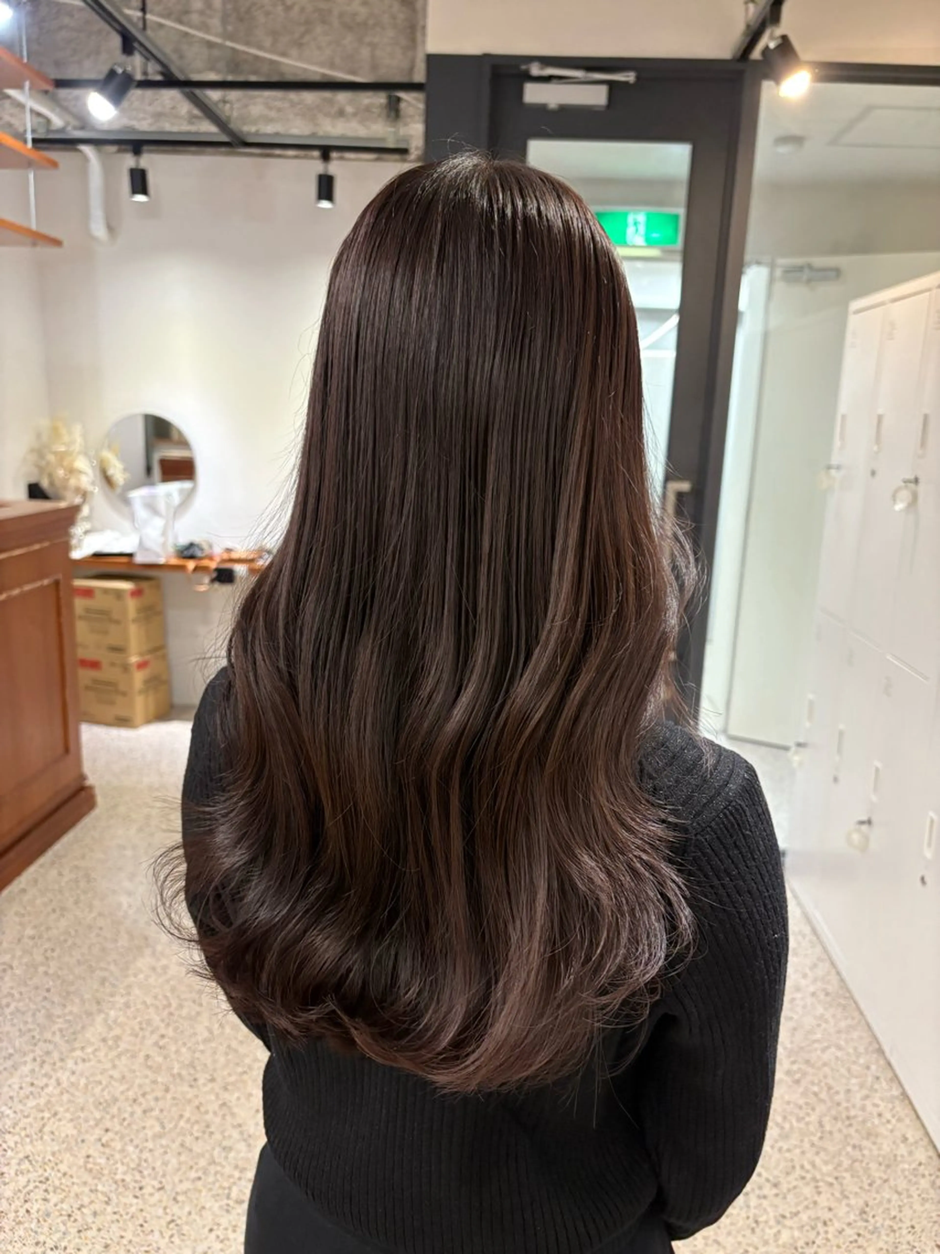 ロング カット ヘアカラー トリートメント 三宅 美帆のヘアスタイル