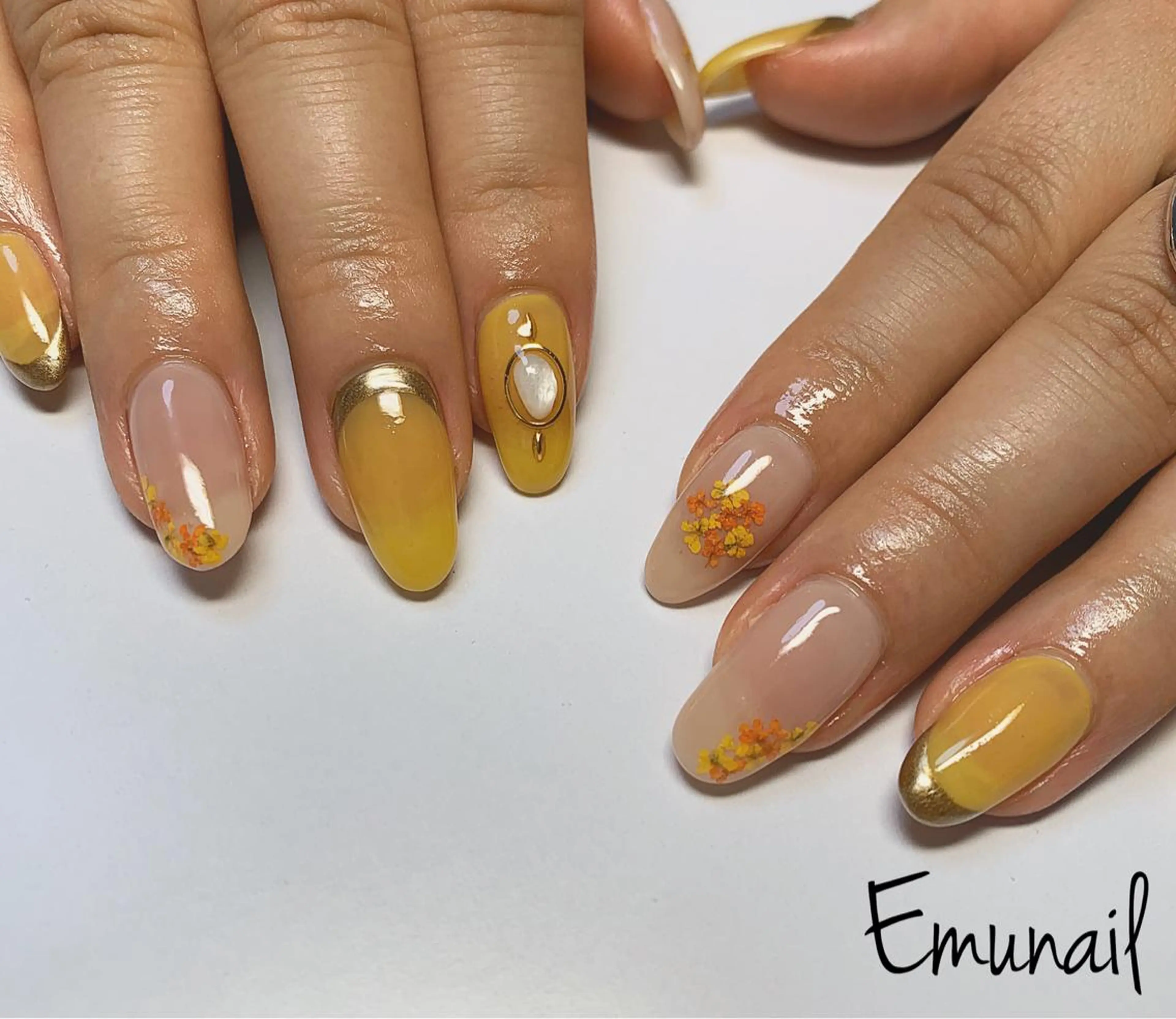 ネイル ハンドネイル Emu Nailのネイルデザイン