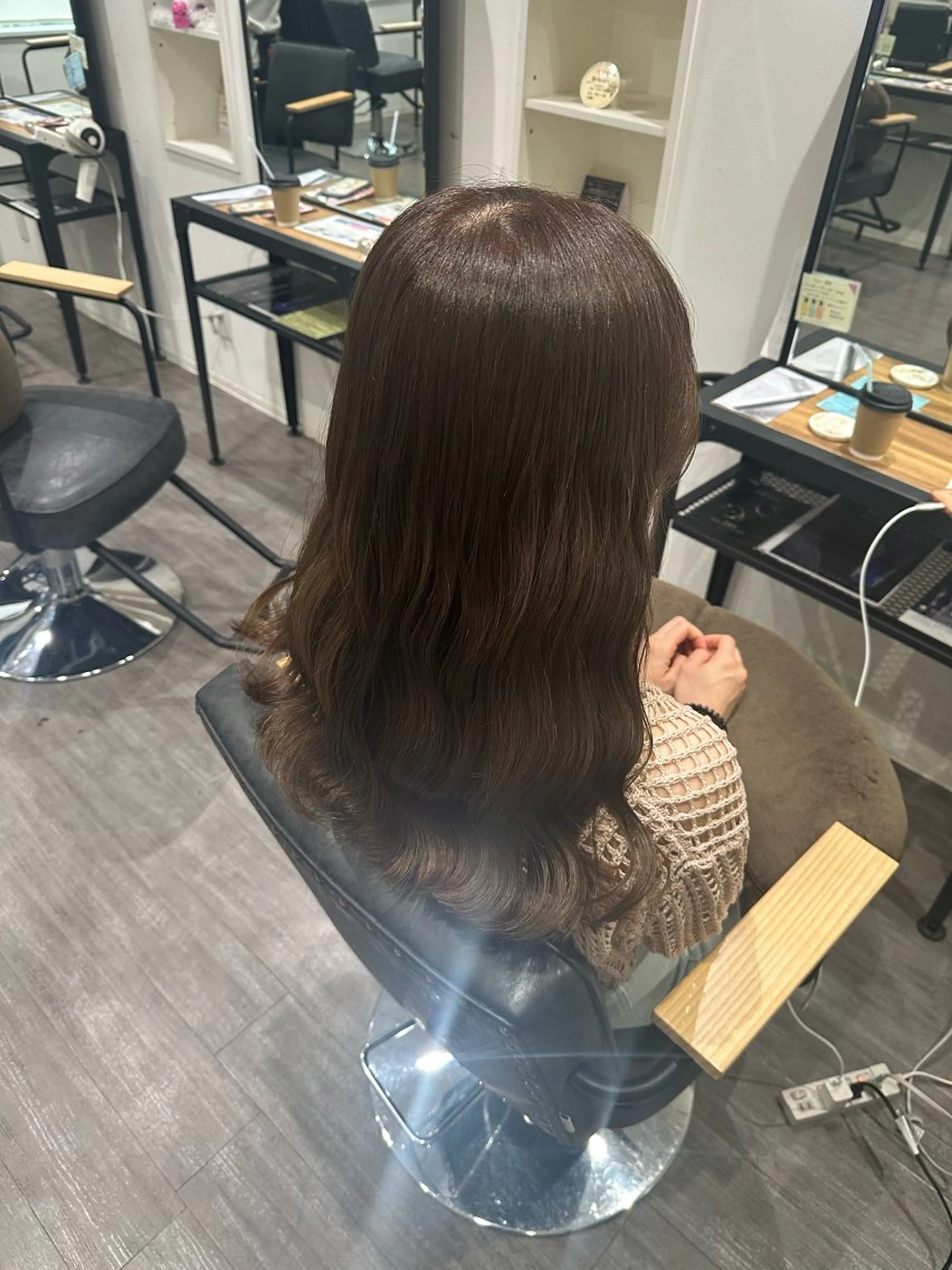 セミロング カラー アッシュ オリーブアッシュ カット ヘアカラー トリートメント 艶髪レイヤー上田 紗也🇰🇷💗のヘアスタイル