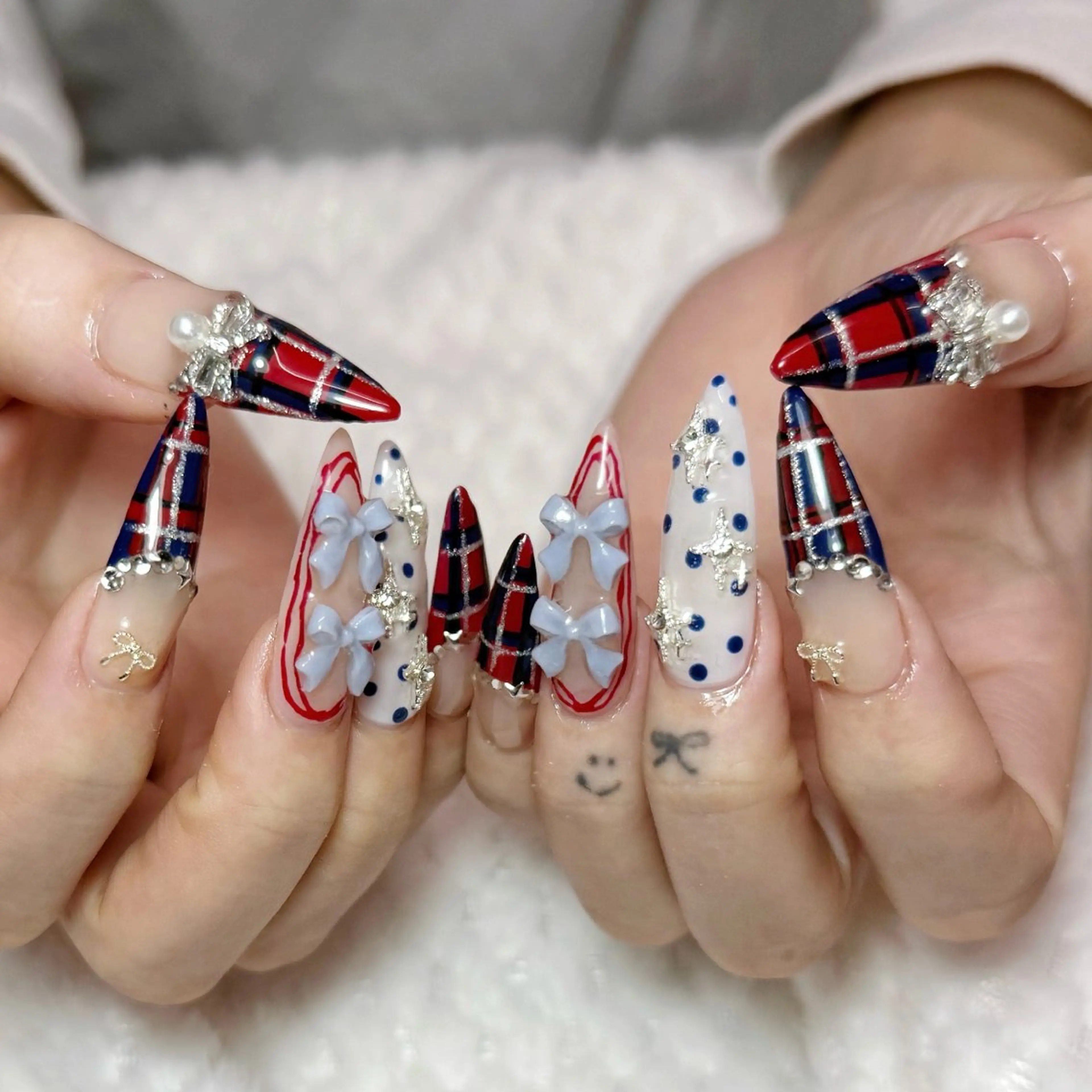 ネイル ハンドネイル Arva Manaのネイルデザイン